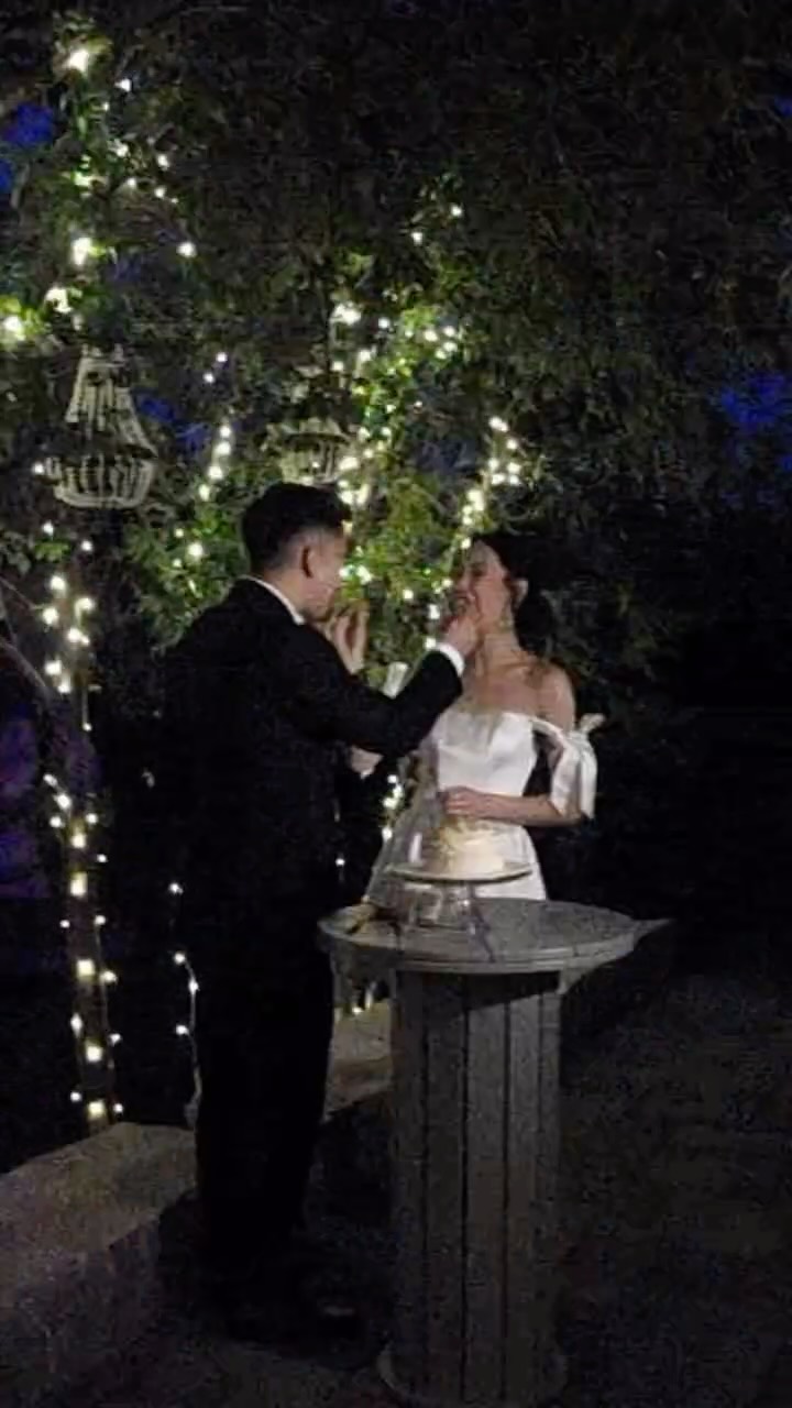 A father-daughter dance filled with love, memories, and meaning.
Erika & Vincent’s wedding was one for the books — and we’re so glad PictaBooth was part of it.