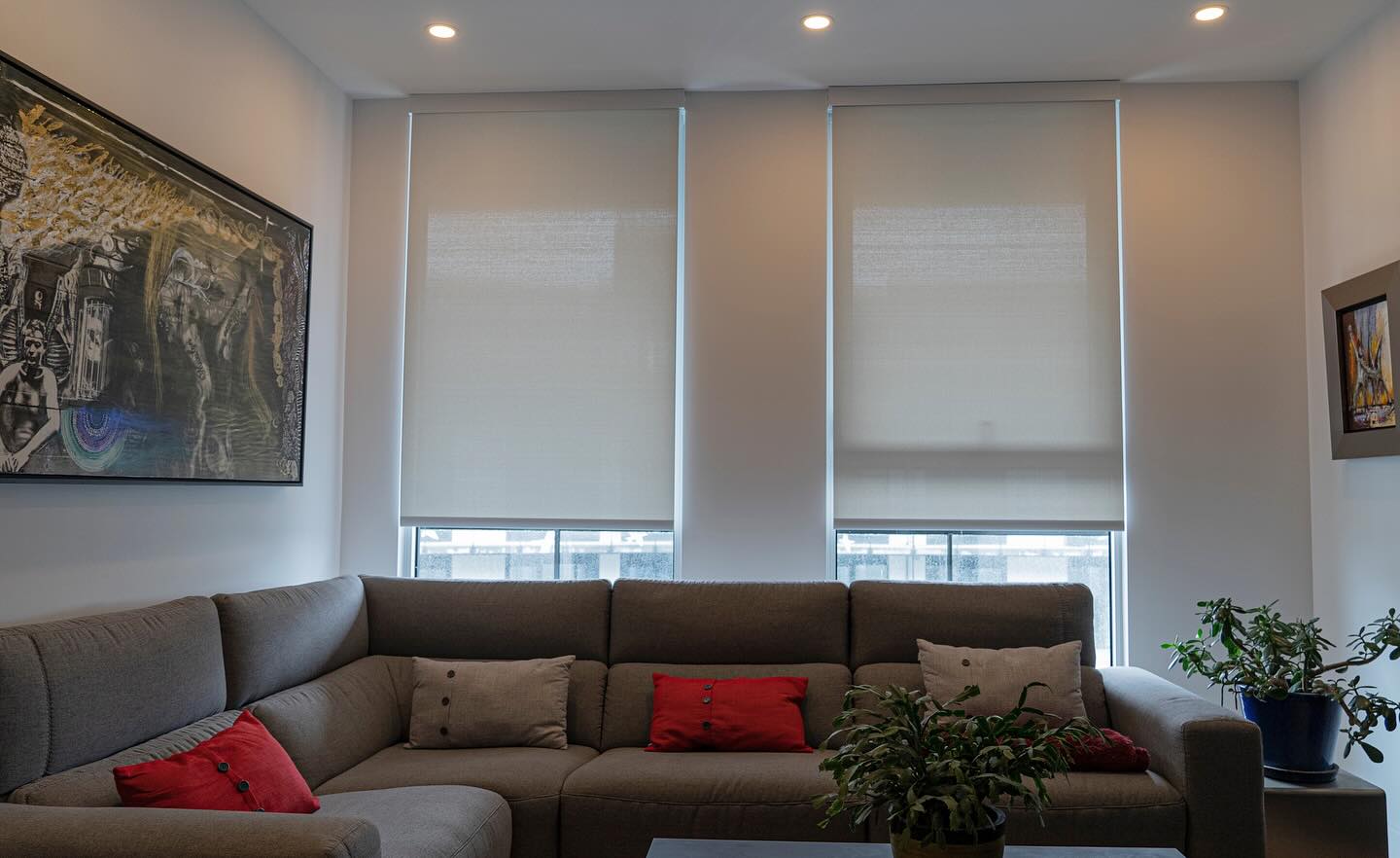 Because even cozy corners deserve a view worth framing 🪟
Book your free consultation today 🗓️
#MTLBlinds #WindowTreatmentsMontreal #MontrealHomeDecor #CustomBlinds #InteriorDesignInspo #HomeStyleGoals