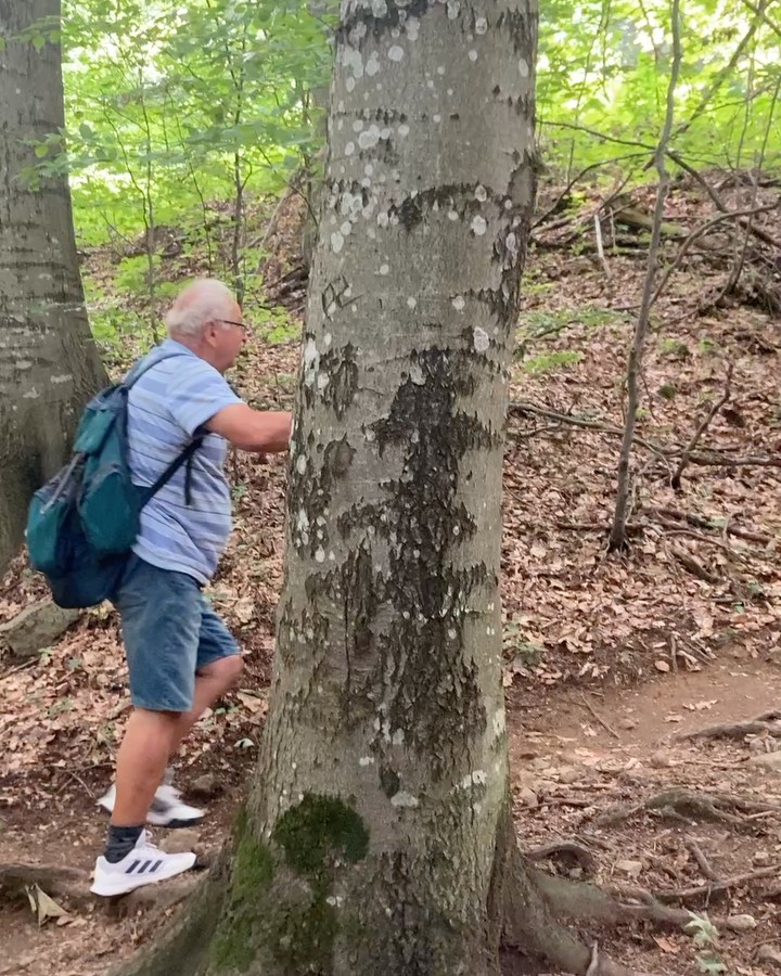 On the way up!
.
#sninskykamen #morskeoko #familyhike #summerholidays