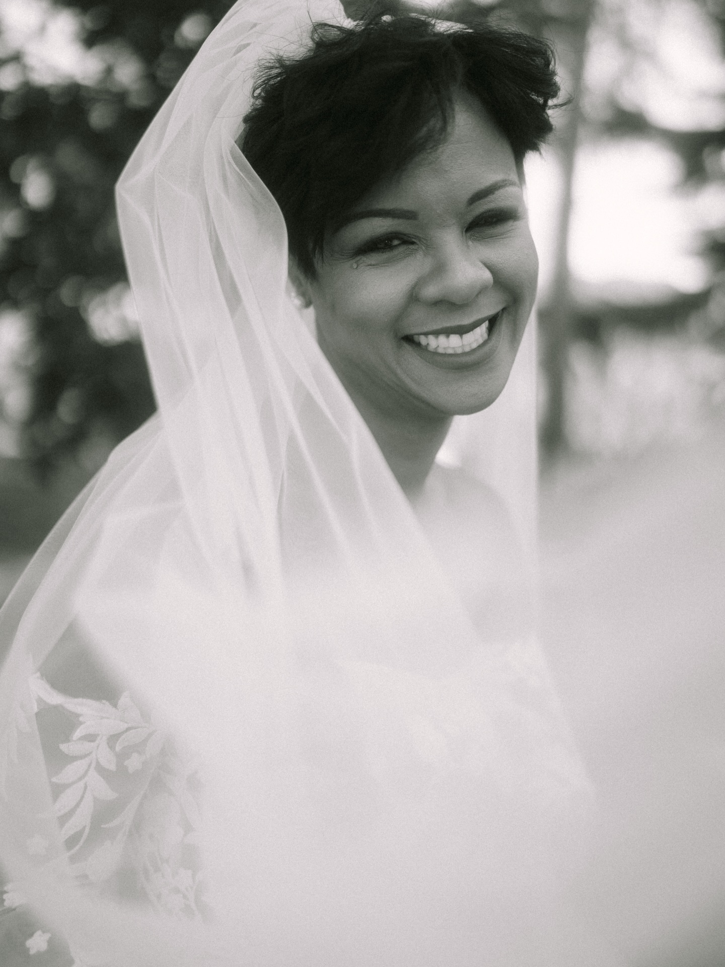 Y E I M I 🖤🤍
Espacio: @restaurantemiravent
Wedding Planner: @blancatapias_
Muah: @lutorresmakeup
Vestido Yeimi: @odetsauc
Flores: @bathebelart
#bodasbarcelona #fotografodebodas #weddingplanner #weddingphotography #venue #weddingdress #barcelonawedding #barcelonaweddingphotographer #bodas2024 #wedding #weddinginspiration #fotografobodas #casarseacatalunya #juanfrapalos_fotografia