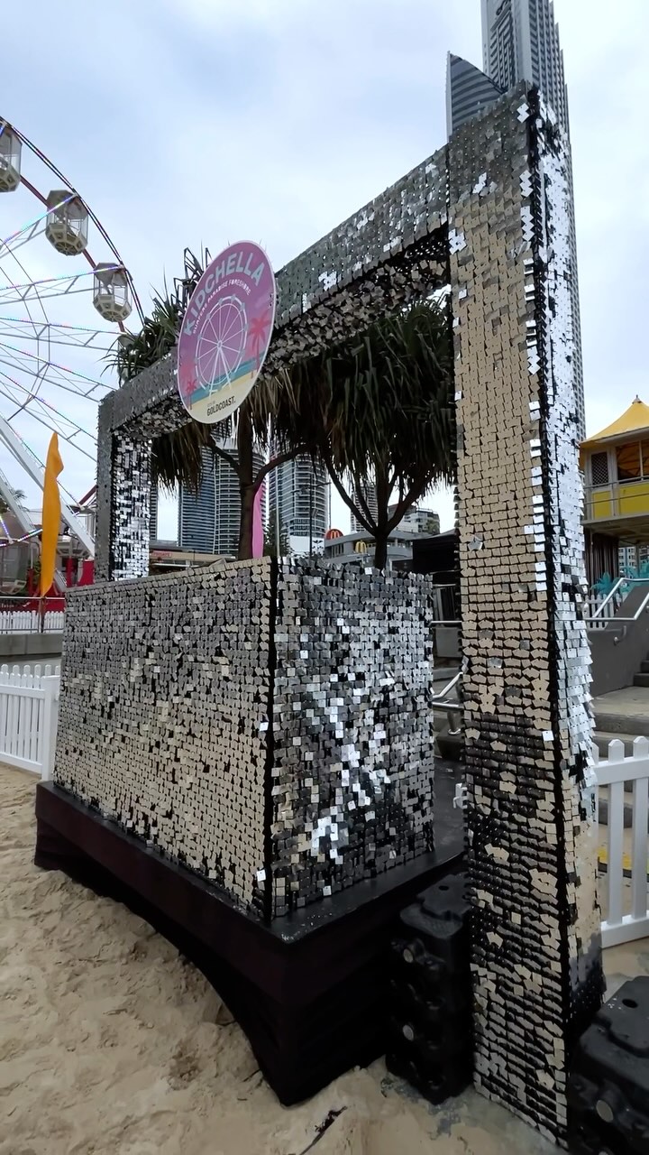 It was all sparkles and streamers on the Surfers Paradise Esplanade for this year’s Kidchella.
AOV were on site to deliver custom archways, colourful Bali flags and a shimmering DJ stage for all the little ones to enjoy!
@cityofgoldcoast