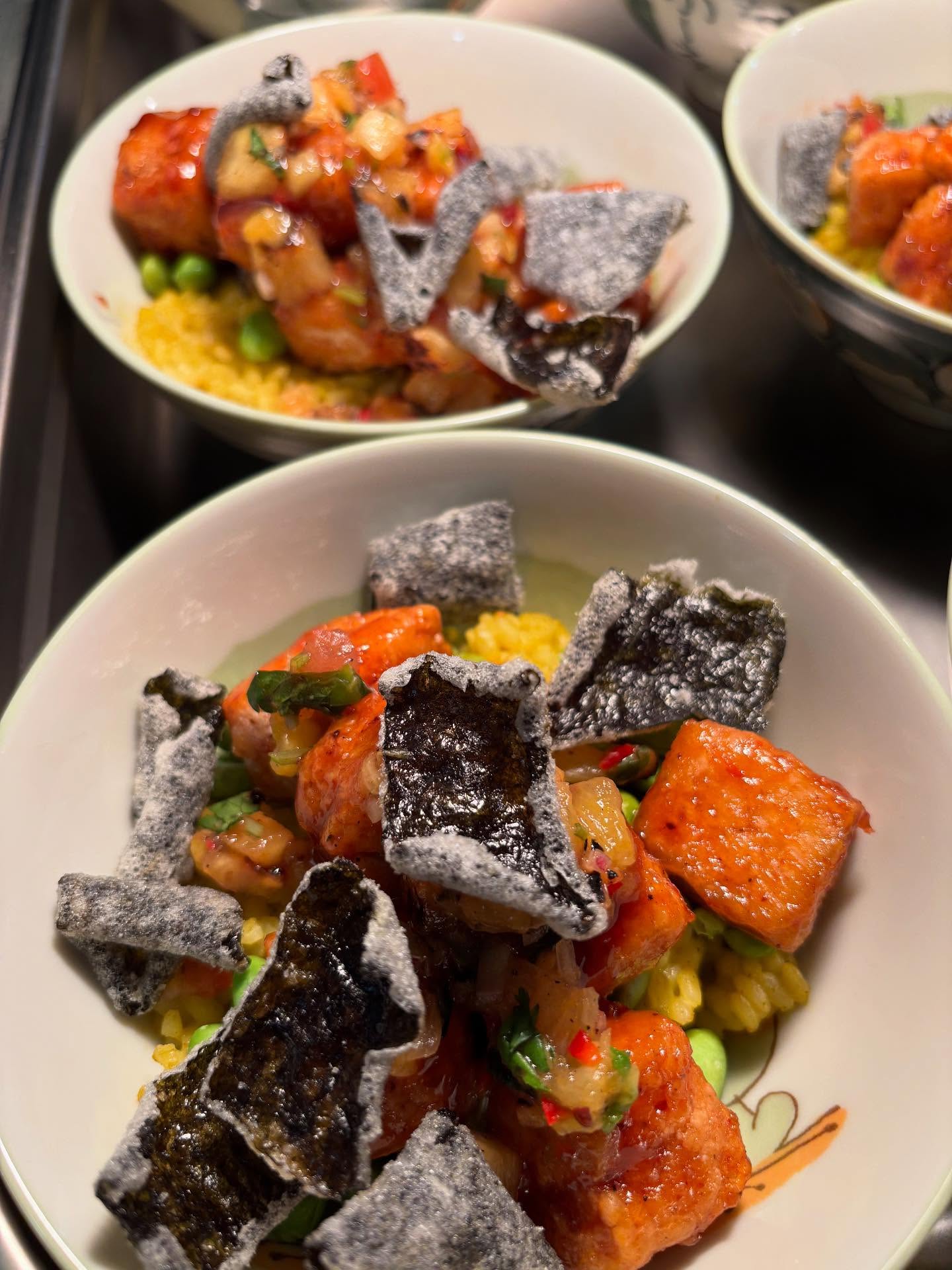 ✨ When Billie Eilish & her crew go on tour… we bring the flavour! 🌱💚
From fresh, vibrant plates to sweet treats & snacks, every bite was 100% vegan and made with love.
Fueling the music, one delicious meal at a time 🎶🍴
#ItsAllGravyBaby #VeganCatering #TourLife #PlantBasedEats #BillieEilish