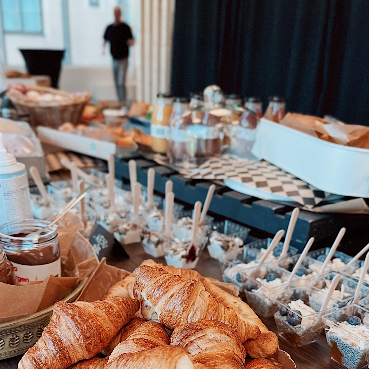 VĂ„r frukost catering hos bĂ€sta kunden i Göteborg đ€ miljövĂ€nlig, vacker och fullpackad med smak!
Varför nöja sig med trĂ„kiga mackor nĂ€r ni kan njuta av vĂ„ra delikatesser? BestĂ€ll nu och lĂ„t oss göra er arbetsplats lite roligare đđ„đ„
#morrisandbens #frukostleverans #frukostpÄjobbet #företagscatering