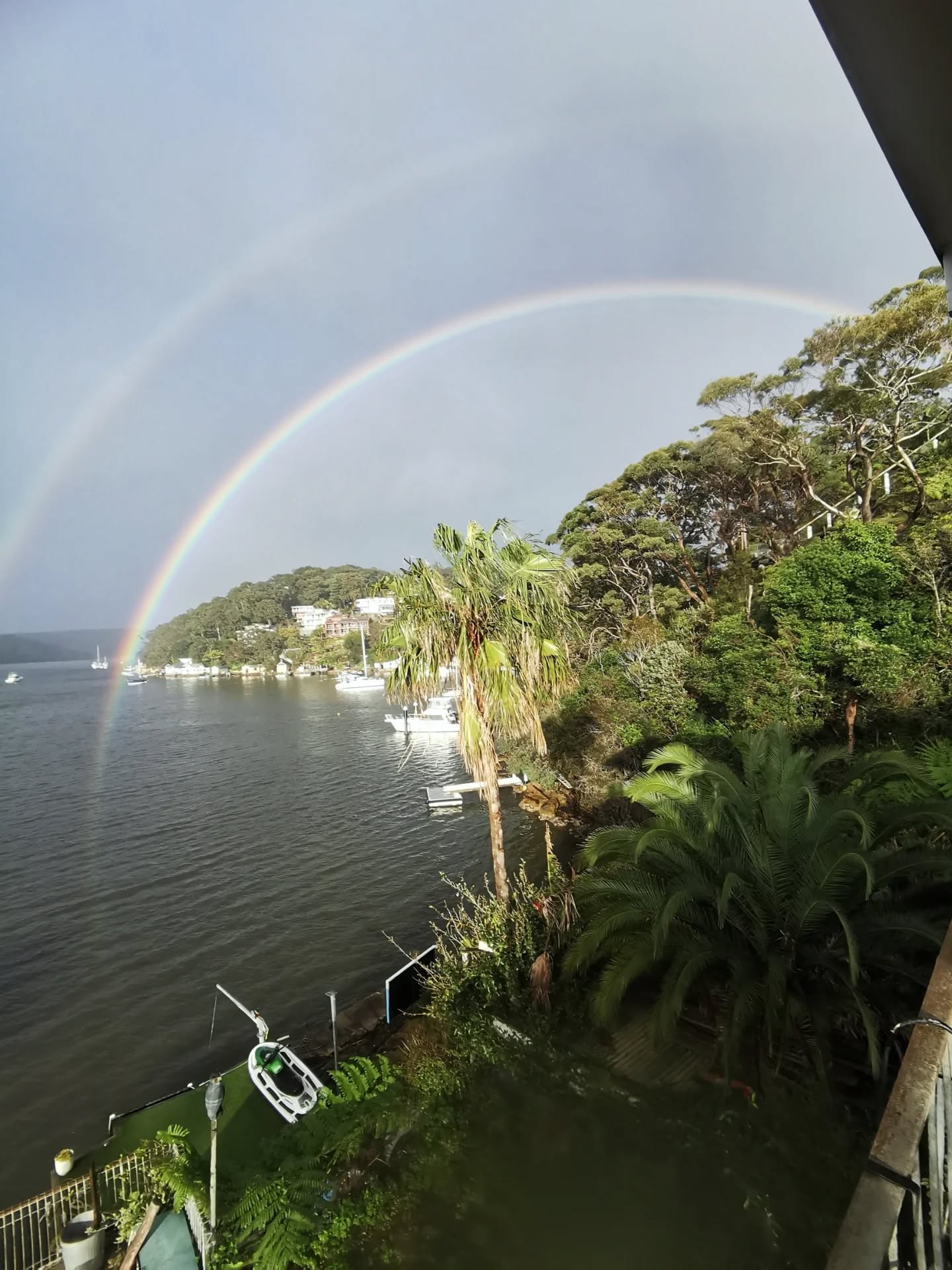 🌈✨ Woke up to this breathtaking gift from the sky 🙌🏻 a double rainbow stretching over the bay.
In many traditions a single rainbow is a sign of hope, blessings, and divine connection… but a double rainbow is said to symbolise transformation, balance between the physical and spiritual and stepping into a new chapter with your whole heart. The first arc represents the material world, and the second is a mirror above representing the spiritual realm. Here’s to walking through both with grace 💛