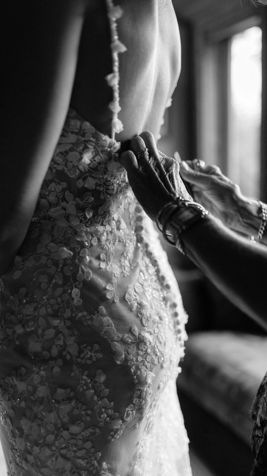 Sunrise sessions, am I right? 😂
#saltlakecityphotographer #loveandwildhearts #saltlakecityelopement #northernutahphotographer #utahisbeautiful #utahunique #saltlakecity #visualambassadors #utahphotography #utahweddings #posepatch #utahisrad