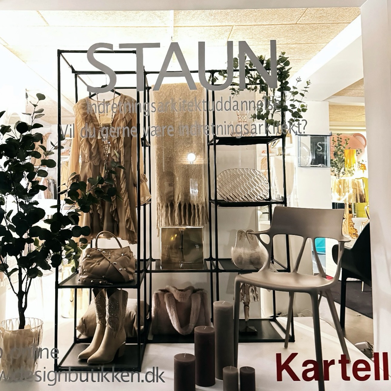 Velkommen idag til nye elever på vores uddannelser på @dekoratoerskolen.dk 🤩❤️
Vi har glædet os til at lancere uddannelsen for dig i dag, og ser frem til et spændende år med masse af kreative projekter som vi skaber med ideerne og vores hænder 🤩❤️⭐️
#indretning #visuelmerchandiser #boligstyling #styling #deko #indretningsinspiration #butiksindretning #indretningshjælp #boligstylist #vejle #staundesign #interiorstyling #interiordesign #interiordesigner #designer #visuelmerchandising #designhjem #dekoratør #indretningsarkitekt #indretningsarkitektskolen #dekoratørskolen #indretningsarkitektuddannelsen #dekoratøruddannelse #dekoratøruddannelsen #indretningsarkitekt #danmark #design #dekoratørskolenivejle @dekoratoerskolen.dk ❤️