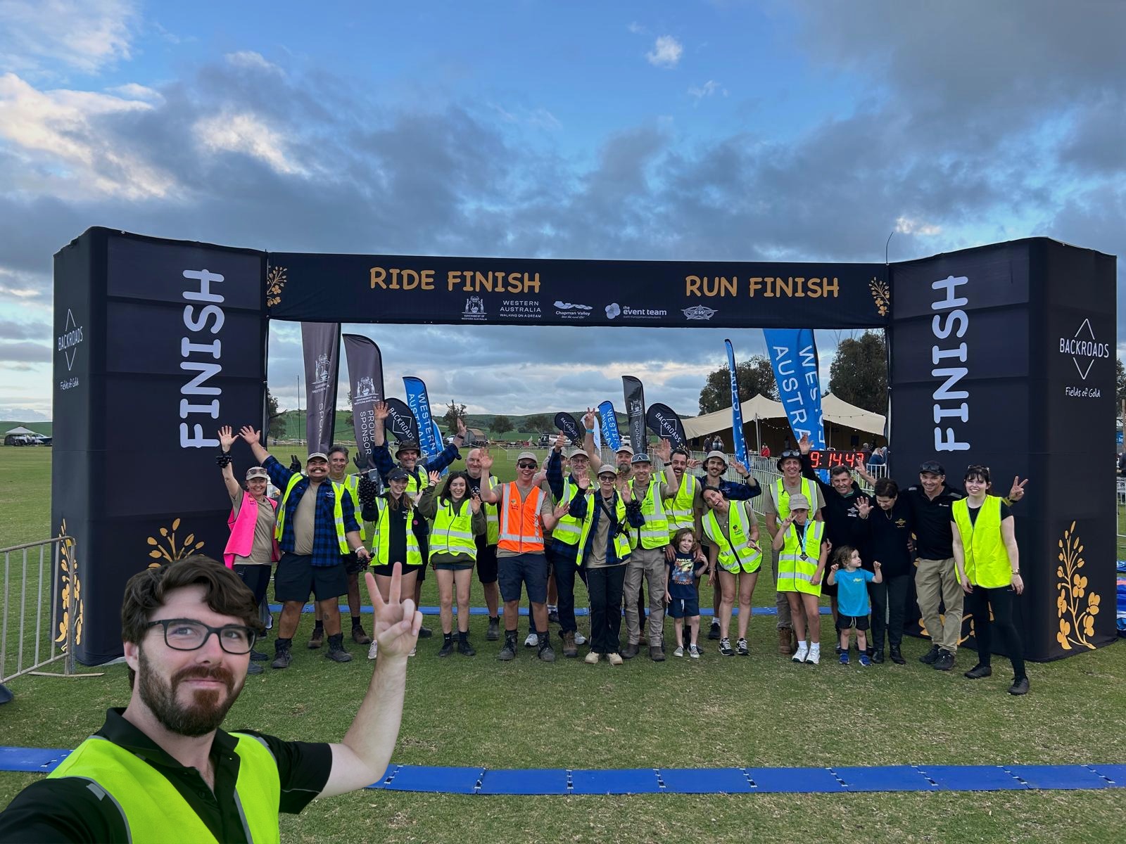 🚴♂️ The A-Team Behind Backroads Gravel! 🚴♀️
It takes a village (and then some!) to make Backroads Gravel happen — and we’re beyond grateful for every single legend who brings this event to life.
💛 Local Legends
Roger Swan, Kim Jeffery, Shaun Dyan, Andrew Toovey, Craig Vinci, Simon Lancaster, Fred Block
💼 The Event Team
Gemma Dale, Dave Budge, Geoff Ross, Bailey Randazzo, Cooper Chappel-Wood, Cathy Hoare, Marissa Boss, Claire Hawkins, John Hawkins, Aaron Welch, Callum Calder, Lynchy, Ross Willox
⭐ Honorary TET Members
Bec Swan, Marissa Drummond, Jonty Calder, Dom Micono, Bev Welch, Bob Welch, Mitch Docker
🎥 Practically TET Members
Stewart Scott & the Clip Media team, Daniela Tommasi, Rob Goyen, The Blue Chip Timing Team
🌾 Farmers Who Share Their Land
Peter Ward, Eldred Royce, Keith Hughes, Neil Kupsch, Brady Green, Simon Smart / Austin Rayner, Trevor Piggot, Bruce Ley, Jason Stokes, Leonard Forbes
And of course — all the incredible contractors, suppliers, and organisations who back us every step of the way.
Here’s to the dream team 🙌
Bring on Backroads Gravel 2026!
#WAtheDreamState
Photo Credit: Alex (Clip Media)