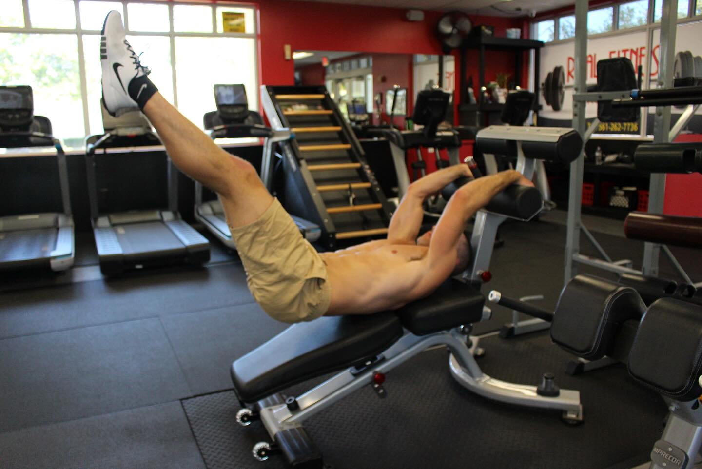 Strong core. Strong body.
As athletes, and human beings in general, there are a number of reasons to maintain a strong Core.
Improved posture, decreased chance of injuries, and many more reasons to not skip Abs during your workouts!
There’s endless variations to target your core, don’t get stuck in the same routine. Switch it up and keep the body guessing!
#ZyckFit #PersonalTraining #RealFitness #AbsWorkout #DragonFlags #SummerGrind #MoreBlessings