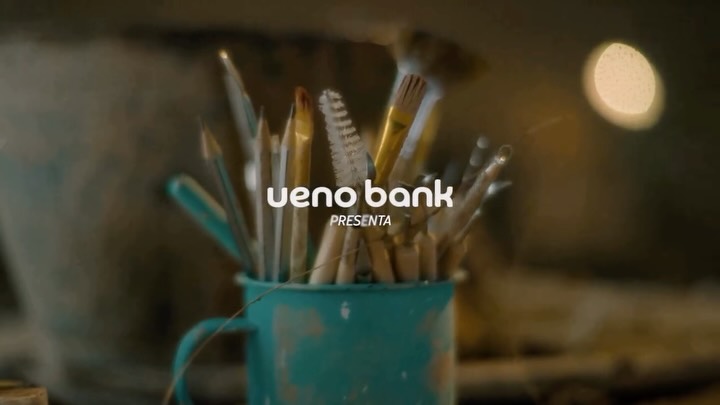 Presentamos con mucho orgullo UENO WRC
De la mano de nuestros amigos de @23sportsmkt
CREW FILM:
Director: Mauri Du
DF: Pietro Scappini
AD: Elias Paredes
Jefe de produccion: Cami Bachem
Asist. De produccion: Giovani Coronel, Ale Du
AC 1: Agos Ardanaz
AC 2: Junior Masi
AC 2/2: Diego Colman
Director de arte: Montse Cuevas
Asistente de arte 1: Ali Martinez
Realizador: Jonny Medina
Ayudante de arte: Alan Medina
Vestuarista: Mafe Gonzalez
Gaffer: David Acosta
Key Grip: Rolan Acosta
Electrico: Roberto Jimenez
Operador de FPV: Santi Ortiz
Operador de Dron: Misael Lezcano
Operador de Movi: Bayena
Operador camera car: Hansi Thiede
Edición y sfx: Lucas Rojas
Fotos de Back:
Dia 1: Will Uliambre
Dia 2: Ara Viveros
Catering de las chicas
Agredecimientos especiales a la Asociación de Artesanos Aregueños y @honda.experience.py por los vehículos de acción de siempre 💣