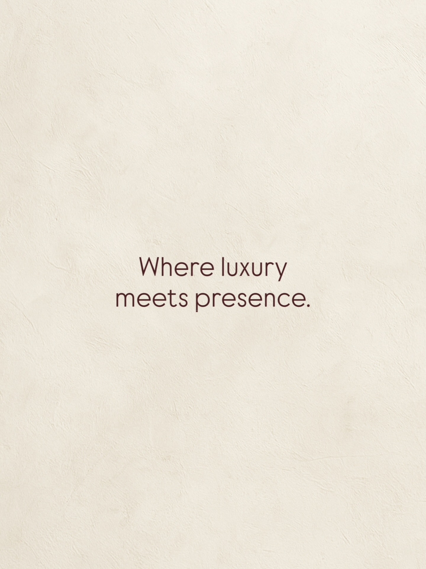 Exceptional craftsmanship for the world you live in now. 🤍
#TheFutureIsNow #TFINStyle #QuietLuxury #MinimalLuxury #ModernMinimalism #LiveInThePresent #LuxuryFashion #NeutralAesthetic #TimelessDesign #UnderstatedStyle #ConsciousLuxury #ElevatedBasics