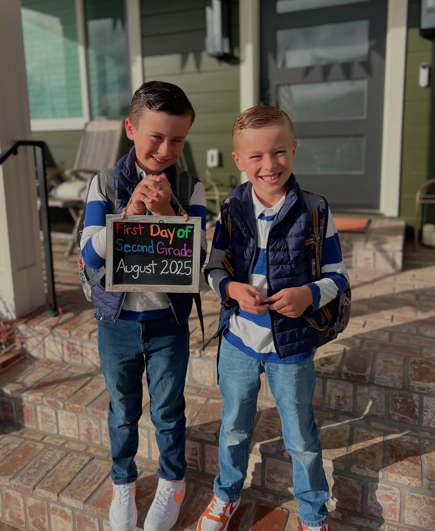 These two are pumped up for 2nd Grade 📕 📏