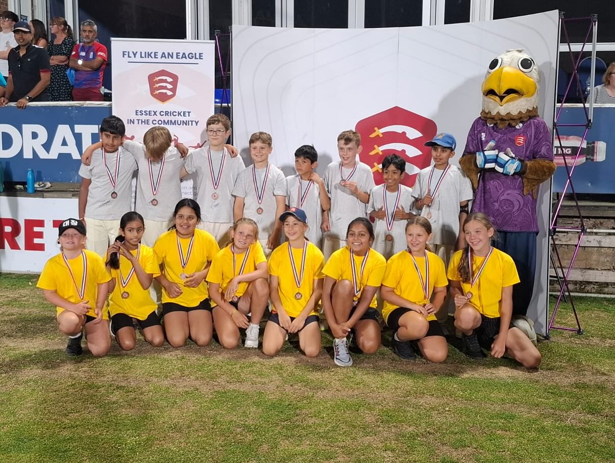 These young cricketers did us proud today at the Mini Match Play, showcasing so much skill and sportsmanship. Some even got to play with @essexcricket ‘s own Charlie Allison. Thank you @essexcricketcommunity for such a memorable opportunity for our youngsters! 🏏
#essexcricket
