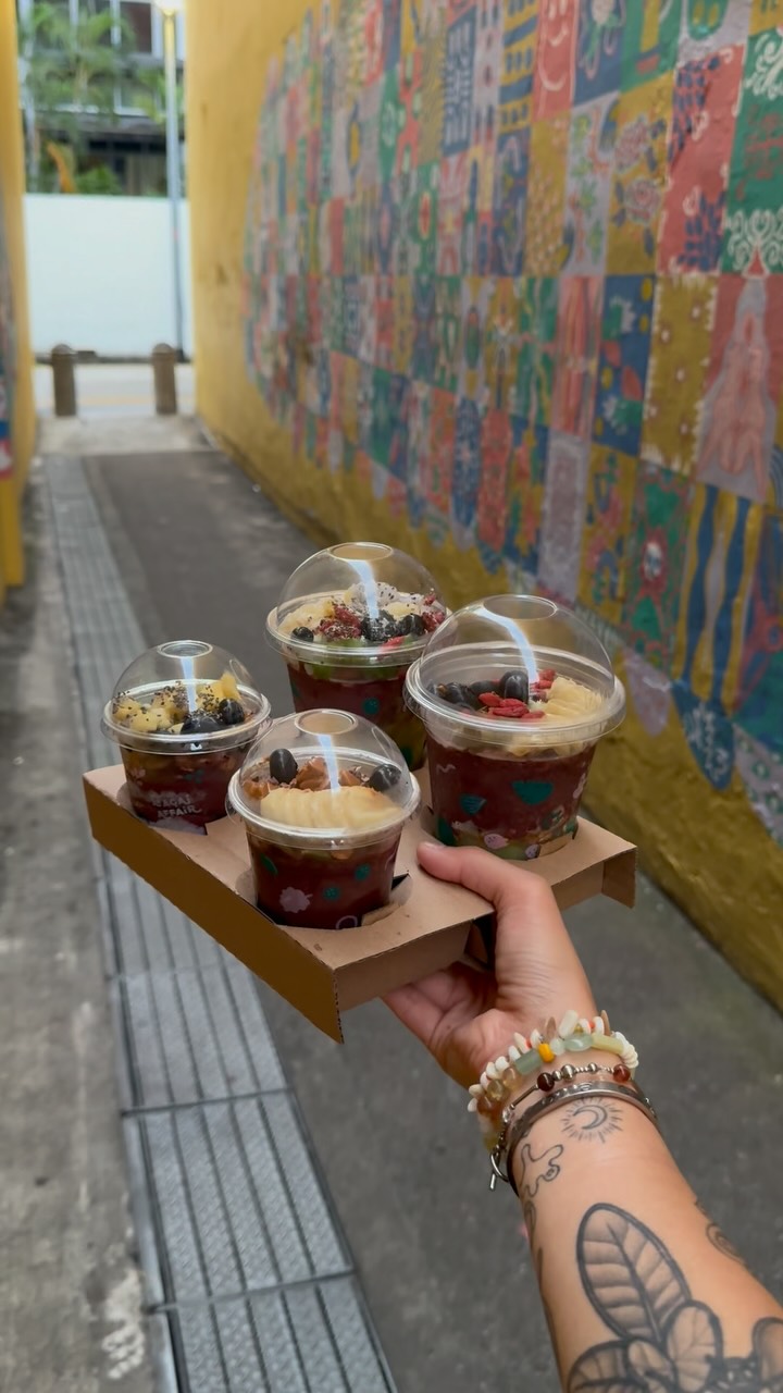 No bad days with açaí bowls in hand 💖