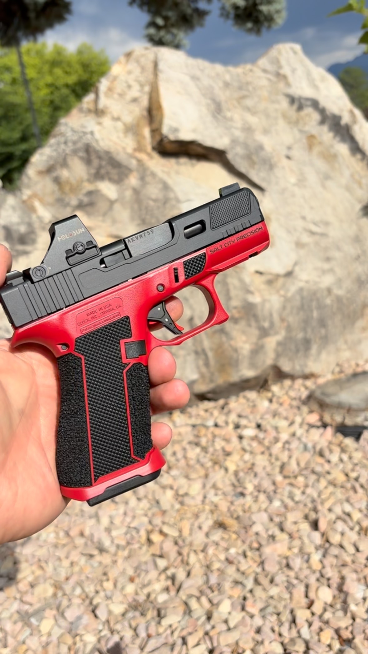 Peep this spicy unit out!!!
Knurled/hybrid stipple
Conflict cut slide with a 507K cut
Tuned trigger group set at 4lb
Ruby red/ Graphite black cerakote
@angrybeararms2.0 JRO irons
@thegunco SS shoe