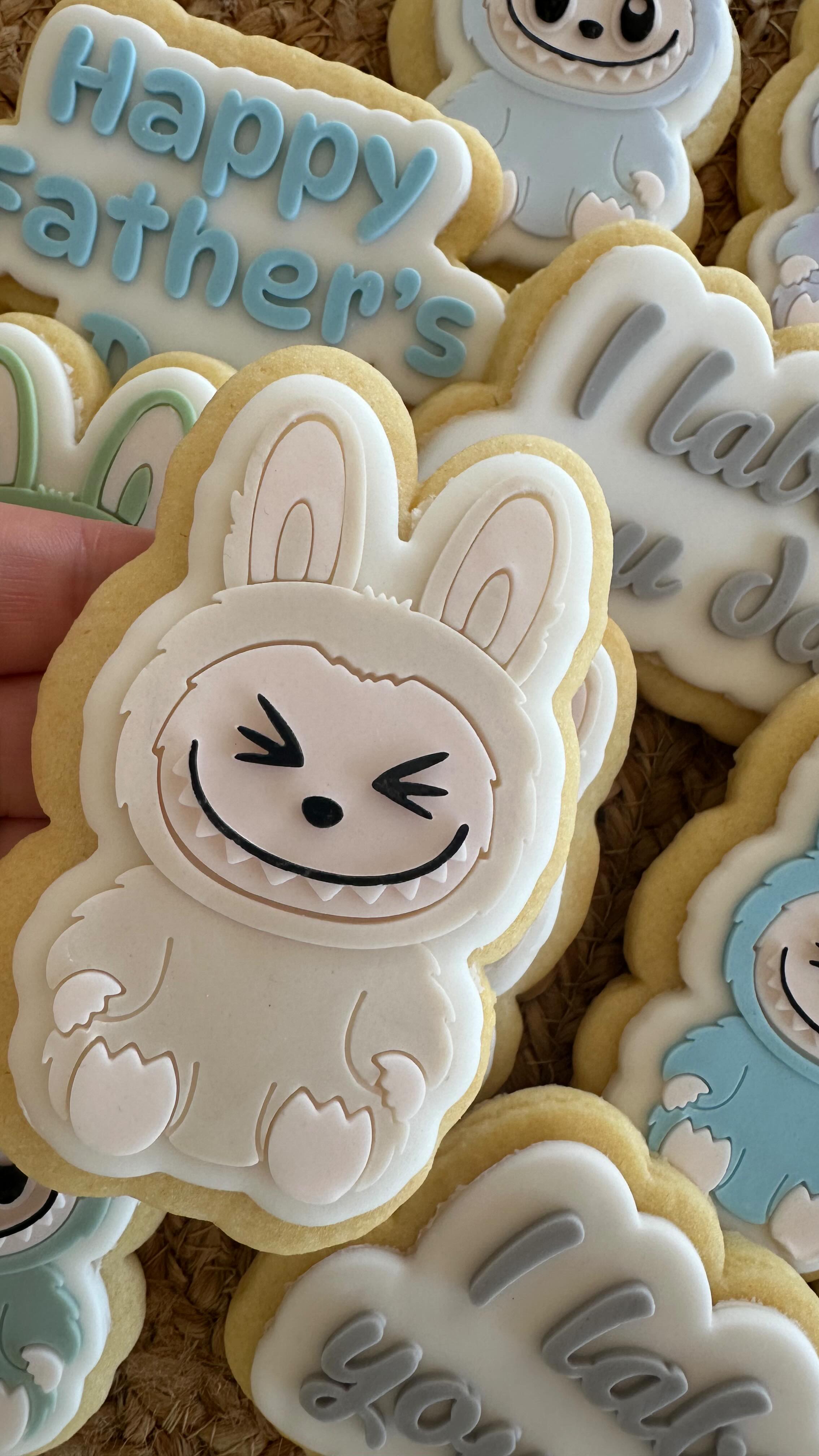 Minimal effort, maximum cute ✨ Meet the Labubu cookie stamp — your shortcut to perfect bakes every time. Just stamp, bake & decorate ✨