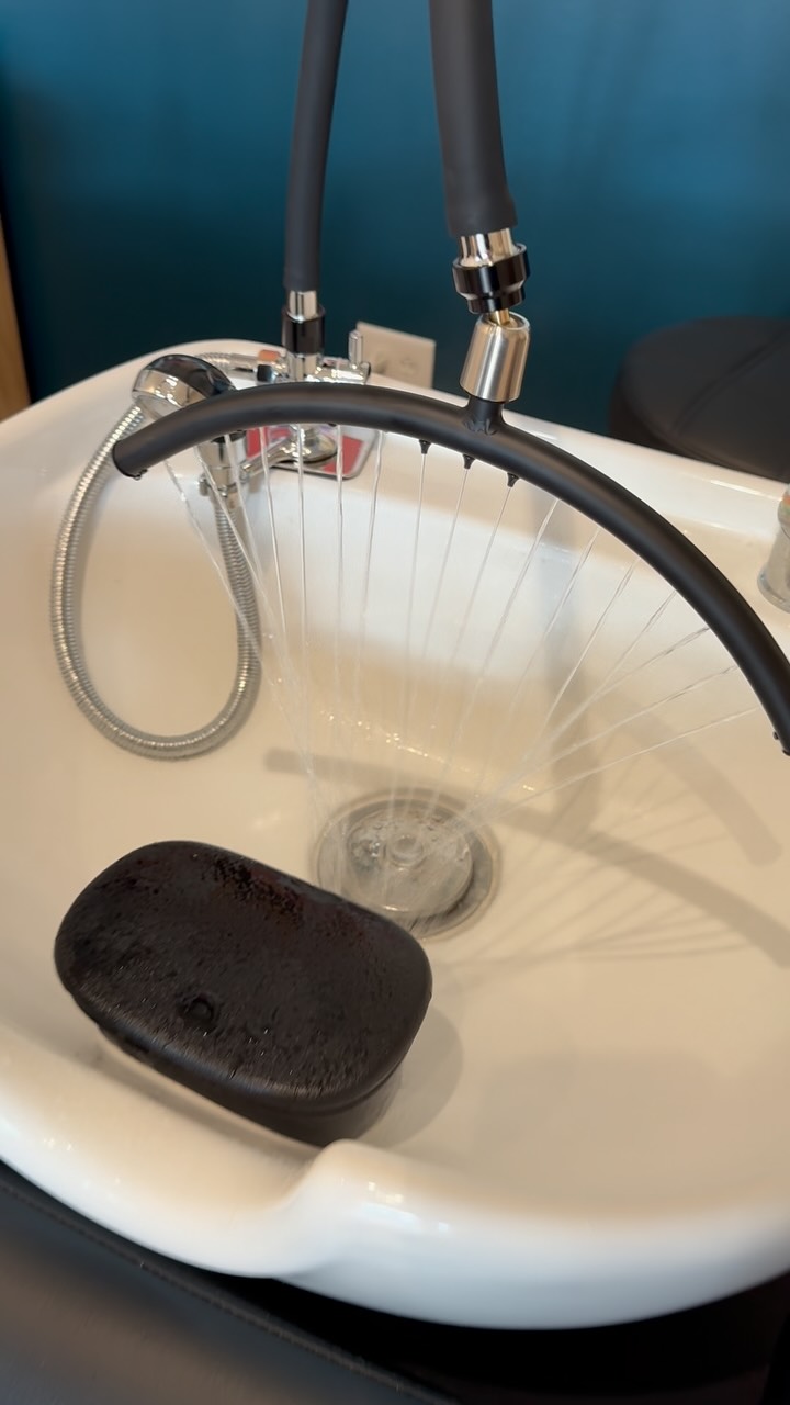 Guess who’s about to start offering head spa treatments!? 🥳It’s us BB!
We’ve got our head spa attachment ready, and are going to start offering treatments at our salon so soon!
Head spa, and scalp facials are an amazing way to really get to the root (haha) of your scalp issues! Plus they’re just the most relaxing treat ever! 😍
These treatments are here for all of your hair loss, and scalp health needs! We’ll have more information soon on this amazing new treat for you all!
.
.
.
.
.
#ashevillehairstylist #ashevillehair #ashevilleheadspa #headspaasheville #ashevillesalon #828hair #828hairstylist #ashevillebeauty #ashevillehaircare #ashevilleblowout #ashevillecolorist #ashevillebalayage #headspa #scalptherapy #scalpmassage #healthyhairasheville #hairgoals #healthyhair #hairtransformation #haircaretips #hairinspo #scalpcare #balmsalon #riverartsdistrict #local #localavl