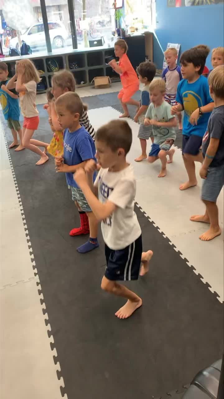 🥋 FOCUS MIXED MARTIAL ARTS – WINTER PARK, FL 🥋
Ready to kickstart your martial arts journey? Whether you’re 3 or 63, we have the perfect beginner classes for you!
✅ 2 FREE CLASSES – Use coupon code FRIENDS20 at signup!
📍 5478 Lake Howell Rd, Winter Park, FL 32792
📞 Call us at (407) 900-6585
🌐 FocusAMA.com
Beginner Class Schedule:
👶 Ages 3-4: Mon–Fri | 3:30–4:00 PM
🧒 Ages 5-7: Mon, Weds | 7–7:30 PM • Fri | 4–4:30 PM
👦 Ages 8-12: Tues, Thurs | 7–7:30 PM • Fri | 4–4:30 PM
💪 Adult: Mon–Thurs | 7:45–8:45 PM
Scan the QR code on our flyer to check out our schedule and claim your free classes! 📲
For the love of martial arts — join us and find your focus.
#WinterParkFL #MartialArts #FocusMMA #FreeClasses #KarateKids #SelfDefense #Kickboxing #MartialArtsForAll #FocusMixedMartialArts