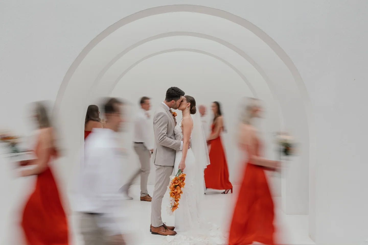 A little bit of motion blur is always welcome...
@dehartevenue
#weddingphotography #wedding #luxweddings