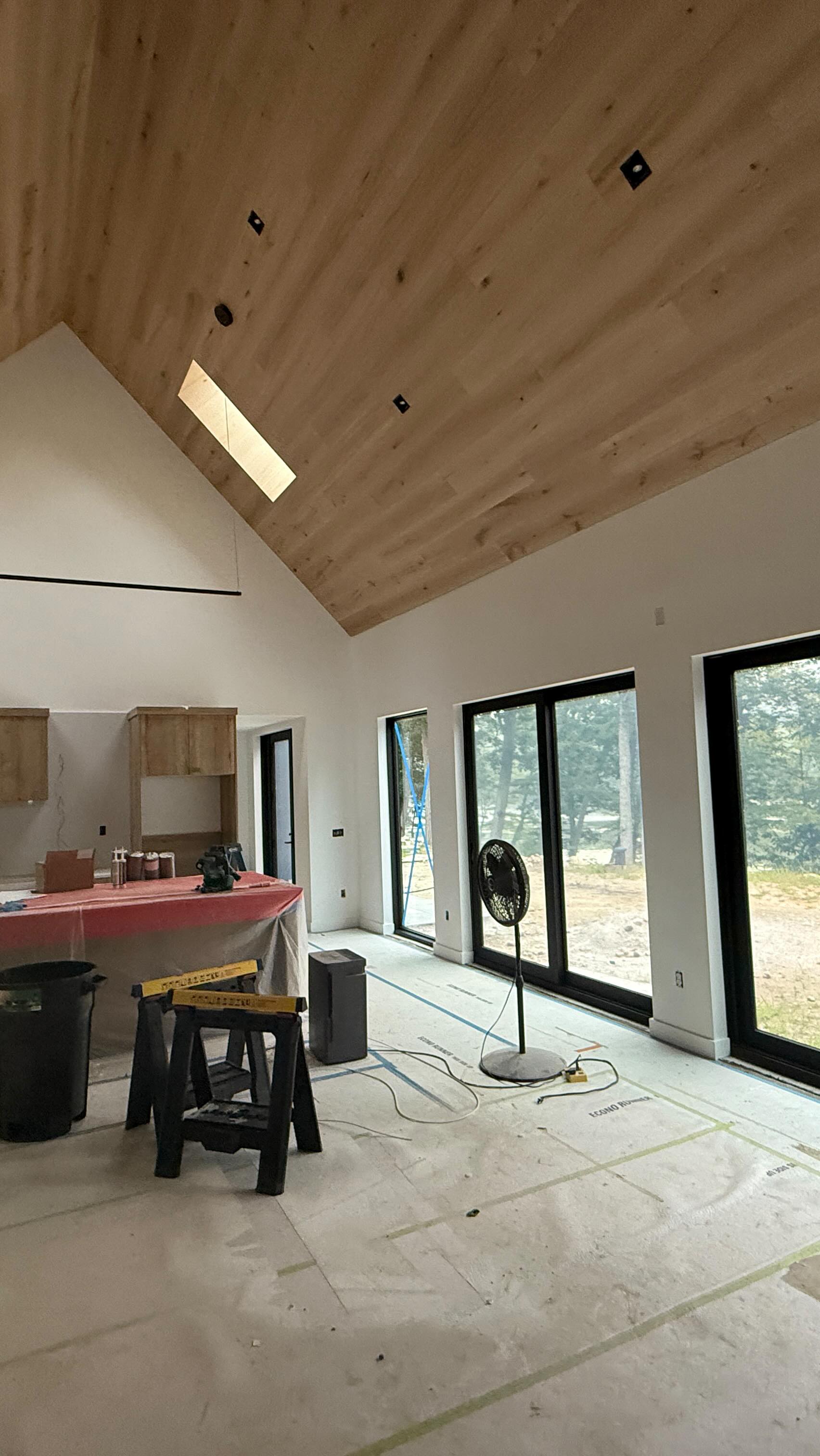 Quick walk-through in Smithfield — paint’s all wrapped, cabinets and millwork are almost in, and the stair treads and risers are going down. We’re hitting those last little paint touch-ups, tightening up crown details, and making sure every fit and finish is spot-on. Plumbers are back today to finish their side, and this week’s gonna be a big push toward the finish line. 🛠✨
#smithfield #echelonbuilders #luxuryhomes #customhomes #highendconstruction #architecture #luxuryinteriors #custommillwork #cabinetry #homefinishes #craftsmanship #interiordetails #luxurybuilder