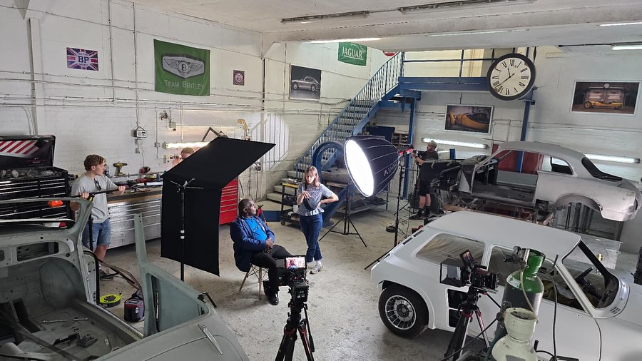 We were very pleased to be able to help Errol Mckeller out again last week. He was filming a video with MacMillan Cancer Support promoting Prostate Cancer awareness. Errol’s mantra is MOT Yourself “Guys it’s a simple blood test!”
.
.
#errolmckellar #prostatecancer #macmillancancersupport💚 #motyourself #mechanic #prostatecancerawareness #cancersupport