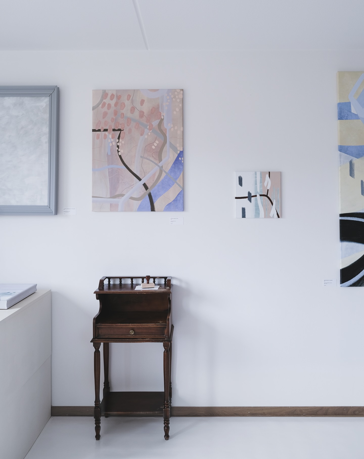 ⠀
Flowing, Passing By (2025)
30 x 30 cm
Mixed media on canvas
흐르고 스쳐가는 (2025)
30 x 30 cm
캔버스에 혼합재료
⠀
⠀
⠀
⠀
⠀
⠀
⠀
⠀⠀
⠀
⠀
⠀
⠀
⠀
⠀
#originalart #originalartwork #canvasartwork #contemporaryart #originalpainting #abstract #abstractartwork #abstraktkonst #abstraktkonstnär #koreanartist #koreanpainter #wallart #artgallery #homeinterior #walldecoration #artcollection #artcollector #추상 #추상화 #추상화가 #suyeonseo_art #artistsuyeon