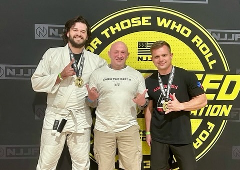 🥇 DOUBLE GOLD for League City Jiu-Jitsu! 🥇
Huge congratulations to our guys who went out to compete at Newbreed and DOMINATED their divisions — both undefeated and both walking away with gold medals around their necks!
Proud of the work they’ve been putting in on the mats and even prouder of how they represent the team. Whether you’re looking to compete or just want to get in shape, build confidence, and learn real skills — this is what we’re about.
Want in? Come train with us.
📍 League City Jiu-Jitsu
🌐 LC-BJJ.com
#LCBJJ #LeagueCityJiuJitsu #BJJCompetition #NewbreedChampions #TrainHardFightEasy #EarnThePatch #AtosJJ #JiuJitsuForEveryone