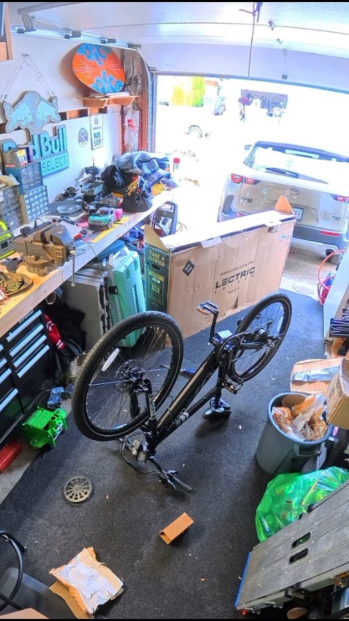@lectricebikes is the 🐐🐐🐐
Needed a new bike, got a new bike. This purchase was definitely influenced by your support of @ryantrahan and @stjude 🙏🙏
Now off to my first ride!
Find yours in stock at @brockebikesllc
#Lectric #ebike #new #unboxing #garage #fresh #bike #pdx