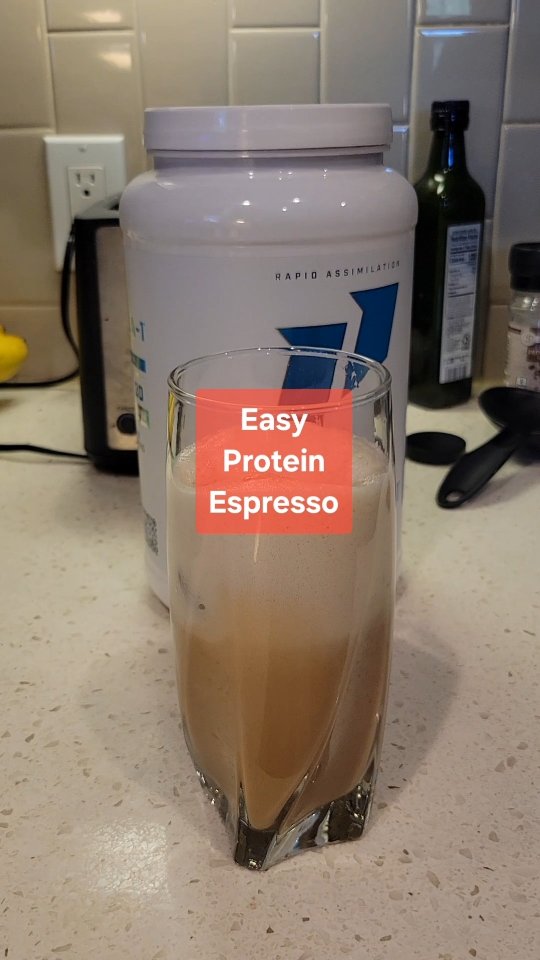 🫱🏻🫲🏼If you're like me, and mornings are limited on time for preparation of food and even less time to sit and eat, then you'll love this🔥
.
Easiest way to start the morning with 25-35g of protein.
.
(Which can be extremely helpful for maintaining high muscle and low body fat).
.
✅️Takes less than a minute to prepare.
.
✅️Tastes incredible.
.
✅️Gets me my caffeine fix.
.
✅️It's Katie-approved and her morning go-to as well!
.
.
Give it a try!
.
.
Side note:
I HIGHLY recommend using 1st Phorm's Café Latte Phormula-1 protein powder.
.
The flavor and consistency are WAY better than the other powders I've tried.
.
.
.
#proteincoffee #protein #proteinshake #proteinshakes #proteinpacked
#coffee #healthy #healthylifestyle #energy #nutrition
#breakfast #fitness #smoothies #mealreplacement #cleanenergy
#healthyfood #healthyliving #wheyprotein #proteinpowder #highprotein