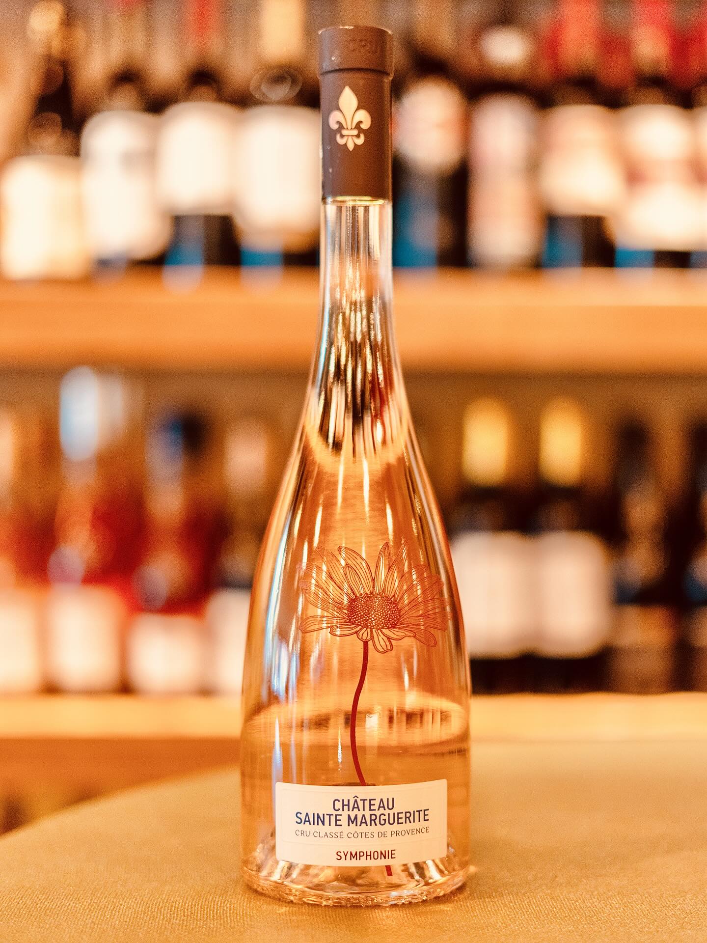While the sun is shining, rosé feels just right…
Château Sainte Marguerite Symphonie brings lightness, freshness and elegance - a glass made for long afternoons and golden evenings on the terrace.
📍 Covent Garden Terrace
🍷 #DallaTerraLondon #RoséAllDay
@chateausaintemarguerite
📷 @tomcyagency
