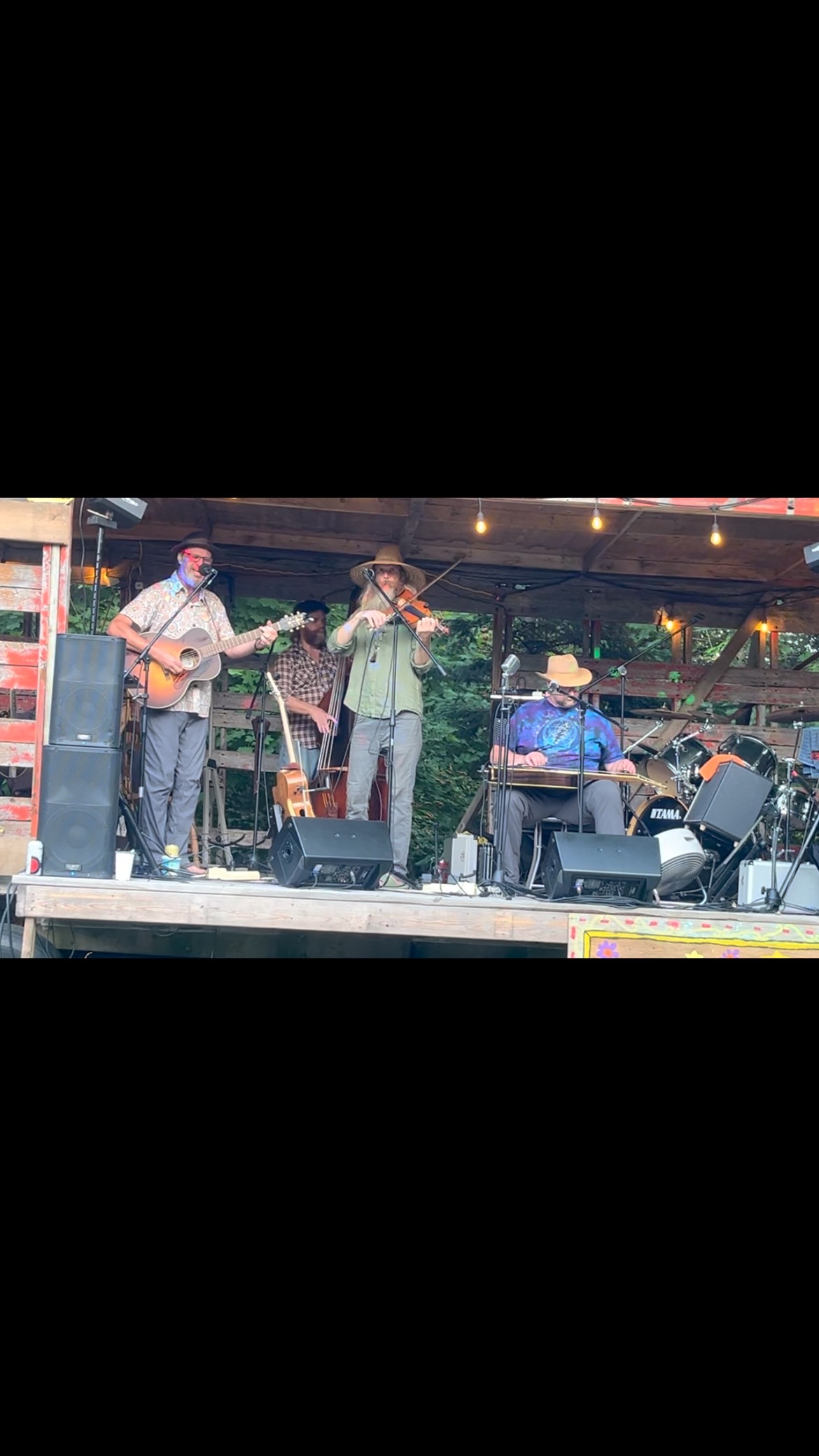 Excited to welcome Clyde Junction to Kippsfest this year. I have had a few chances to hang with these lads and catch their grove and they will have you grovin’ to their grass in no time. #Clydejunction #bluegrass #timber #kippsfest2025 #jaykippsband