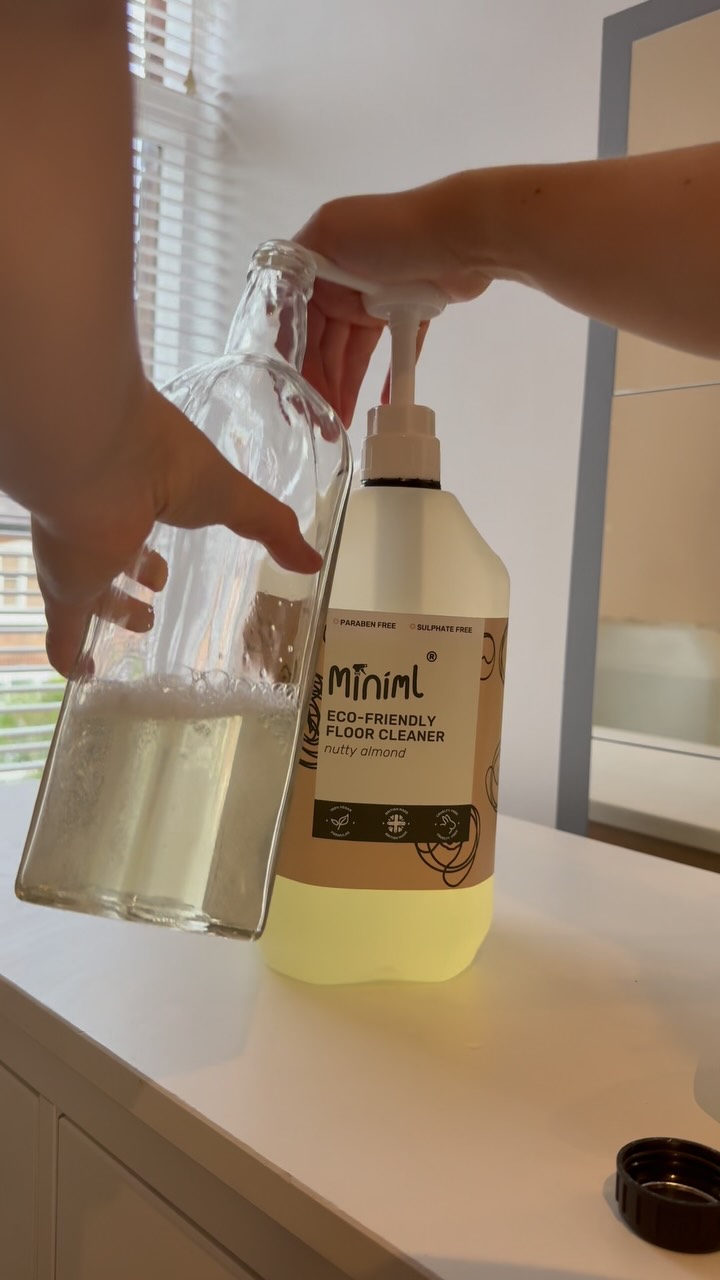 One order at a time we’re making low-tox living a little easier (& a lot more beautiful) 💛
Here is a little snippet of us packaging up one of your orders for this week ✨
This customer ordered lots for their cleaning cupboard - floor cleaner is @weareminiml ✨
Get your orders in for this week 🚚
ad - ownbusiness
#smallbusiness #mumledbusiness #refillnotlandfill #toddlermum #sustainability #ecorefills #lowtoxlivingbusiness #sustainablebusiness #lowtoxliving #ecofriendly #ecoshop #ecofriendlyproducts #refillstation