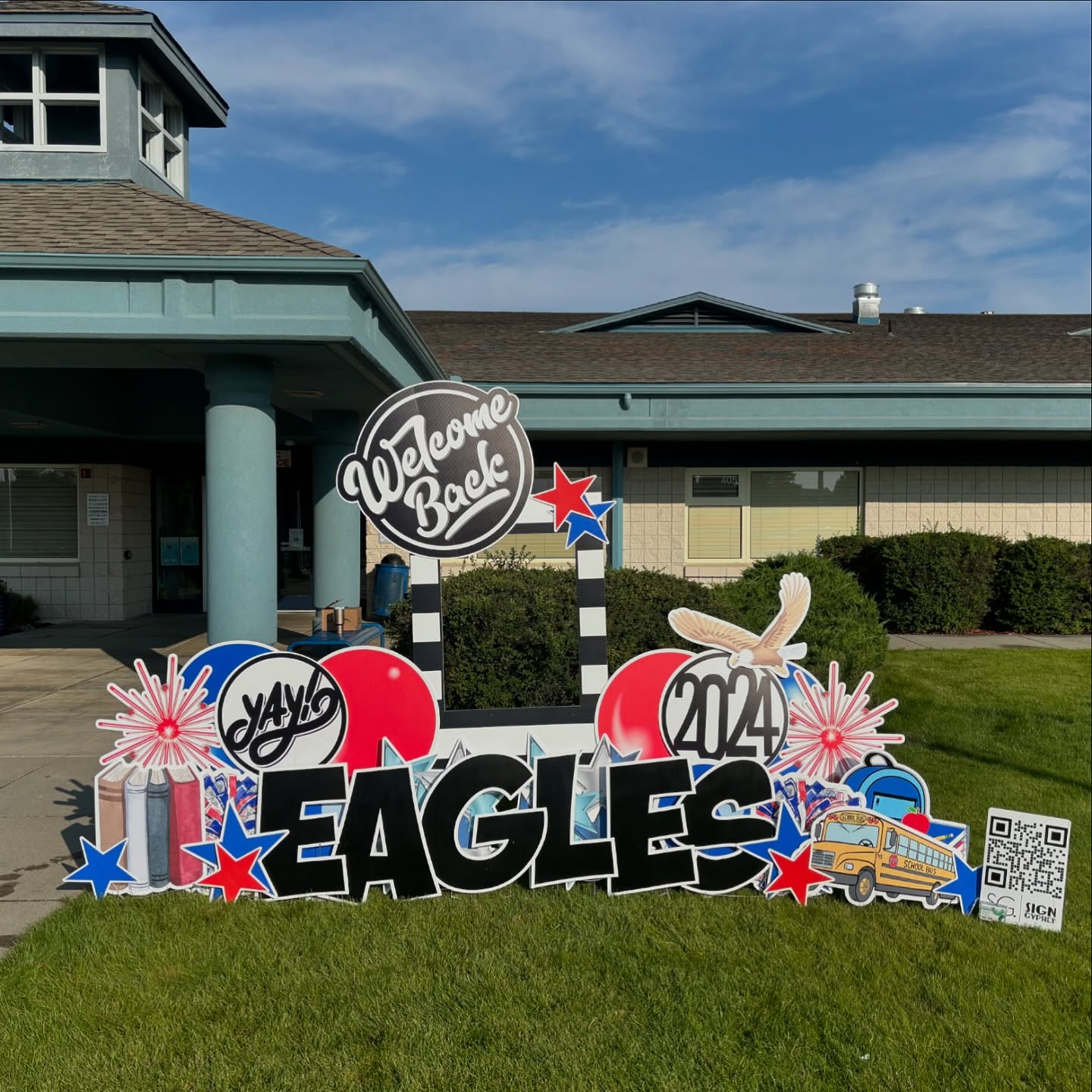 We are 2 weeks away from school. Have you booked your First Day of School sign? Limited availability! 📚✂️✏️