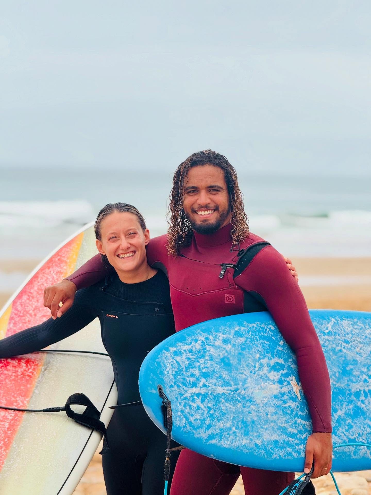 THIS IS US ☀️
Hi, we’re Elora & Mehdi – the hearts (and sometimes the muscles 💪) behind Melo Surf & Yoga here in Morocco.
What started as a dream of sharing our love for the ocean, yoga, and Moroccan hospitality has turned into a home for travelers from all over the world.
Mehdi is your go-to surf coach, storyteller, and the one who knows every local wave by heart 🌊.
Elora brings the flow – from morning yoga sessions to making sure your stay feels effortless and full of little touches 🧘♀️✨.
Together, we’ve created a space where you can surf, stretch, laugh, and connect – with nature, with yourself, and with new friends.
Welcome to our world – we can’t wait to meet you. 💛
#melosurfandyoga #morocco #surfingmorocco #travel #solotravel #enjoy #surfcamp #surfcampmorocco