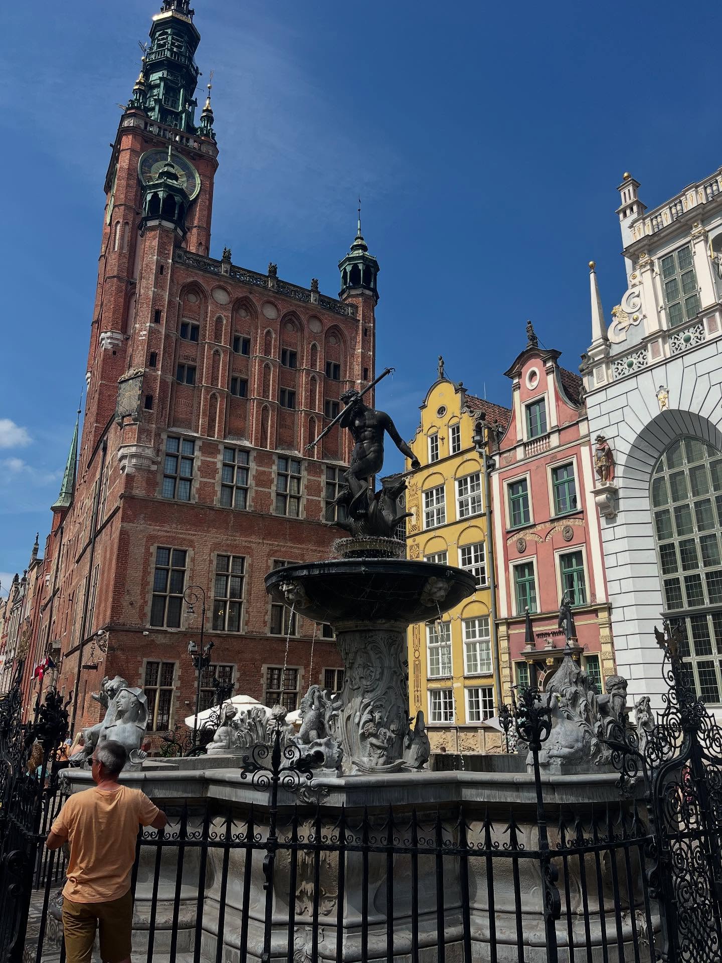 Gdańsk — amazing food, incredible history, and a beautiful old town 🇵🇱 #gdańsk#poland#traveleurope#oldtown#wwiimuseum#cityviews