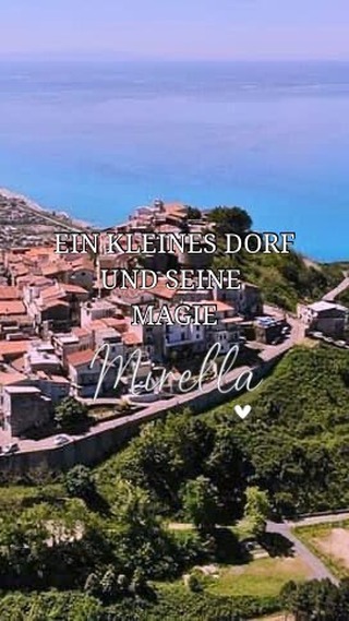 Zwischen Himmel und Meer erhebt sich der Scoglio della Regina – umhüllt von Geschichten, Legenden und dem Rauschen der Wellen. 🌊✨
Hier scheint die Zeit stillzustehen, und jeder Blick erinnert daran, wie schön es ist, einfach im Moment zu sein. 💙
Ein Ort, der Herz und Seele berührt – mein kleines Stück Paradies in Kalabrien. 🐚☀️
#ScoglioDellaRegina #KalabrienLiebe #Calabria #MeerLiebe #DolceVita #ItalienMomente #Traumort #AmMare #MagieDesMeeres #LaMiaCalabria #Reiseliebe #ItalienUrlaub #Meerblick #Lebensmomente #Reiseglück#mirellagoesitaly