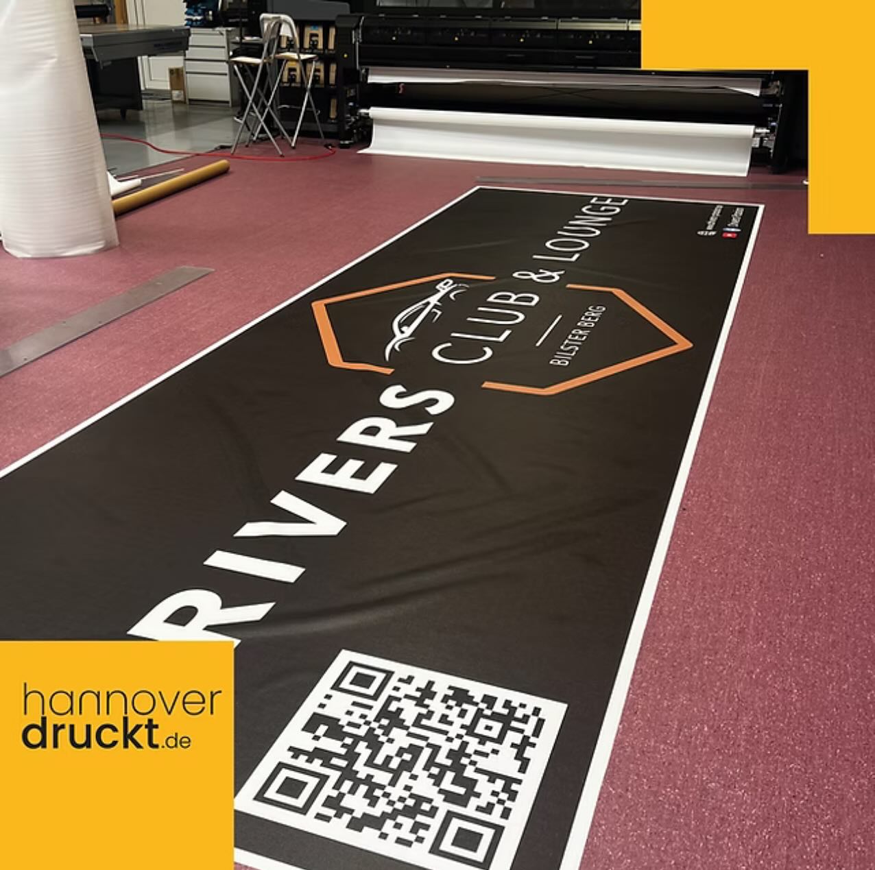 Volle Fahrt für Drivers Passion 🏁
Pure Racing-Leidenschaft mitten im Herzstück der Rennstrecke Bilster Berg. Wir gestalten für unseren Kunden einen dynamischen Wechselbanner. Gestaltung hannoverdruckt, Produktion Köneke Werbung: Wie Drivers Passion setzen wir auf Geschwindigkeit, Präzision und Performance - wiedermal eine perfekte Symbiose zwischen Kunden, Agentur und Produktion.
https://www.hannoverdruckt.de/post/drivers-passion
#koenekewerbung #bilsterberg #performance