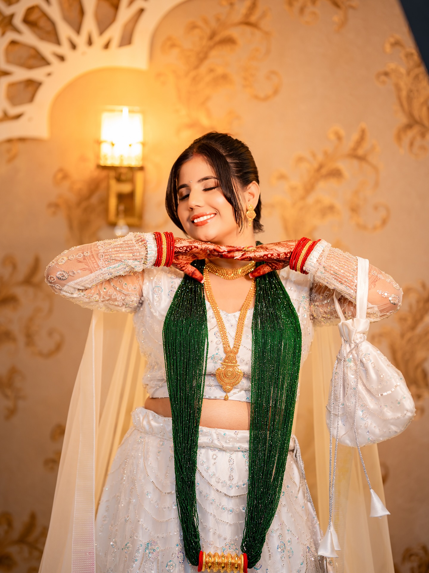 She wears white, the room wears gold — a moment captured in perfection 💛
ZELDEY.COM
#Zeldey #LuxuryPhotography #WeddingVibes #GoldenHourMagic #ElegantPortrait #TimelessMoments #LuxuryAesthetic #PhotographyLovers #GoldenGlow #WhiteAndGold #zeldeymoments