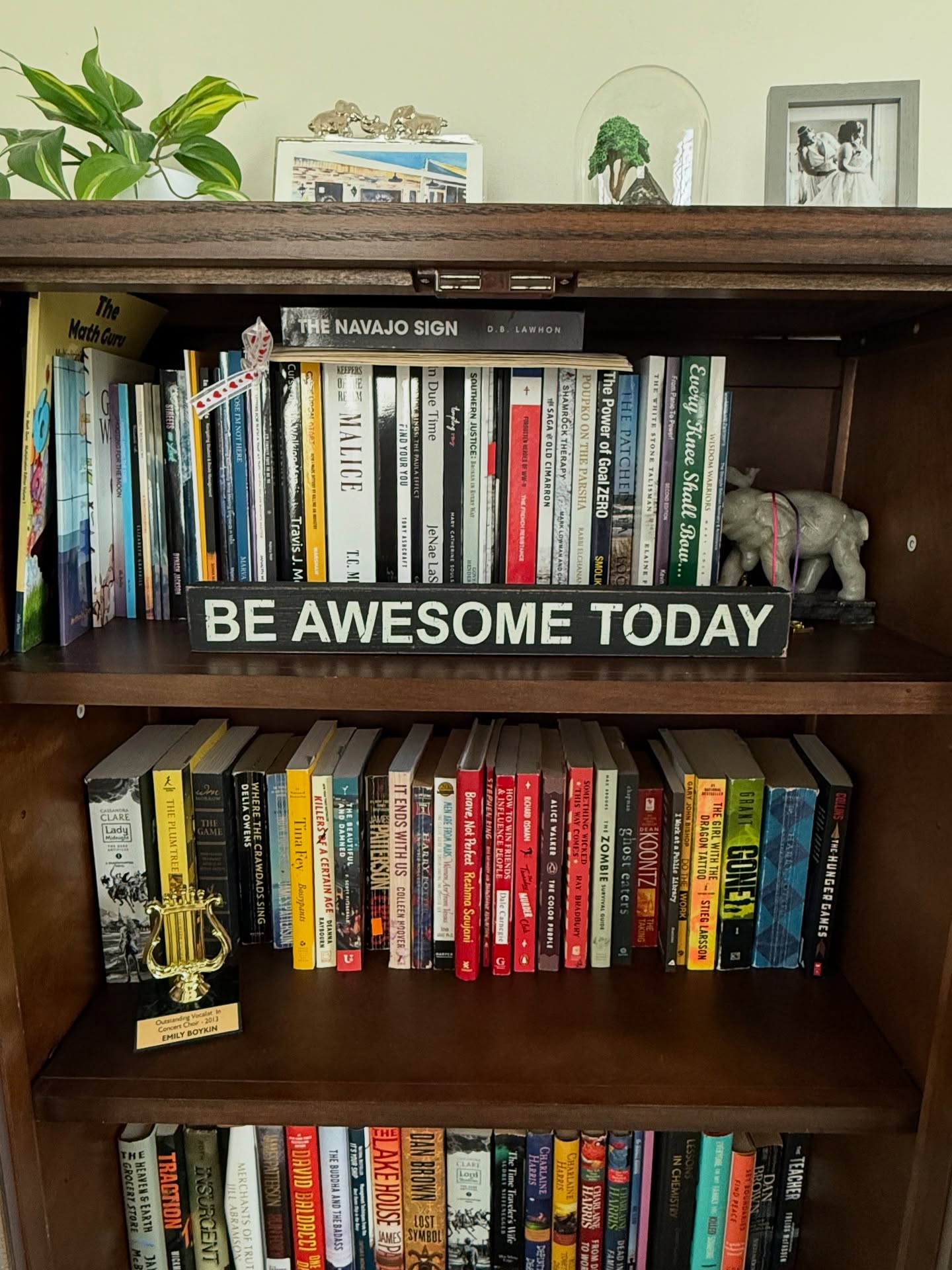 The top shelf of my bookcase holds every book I have ever edited, designed, or written since 2019.
Every page. Every word. Every comma. They’ve told a story, They’ve fulfilled a purpose. They’ve made an impact. And it’s just the beginning. 📚
Reach out today to learn more about my ghostwriting and editing services. DM for more.