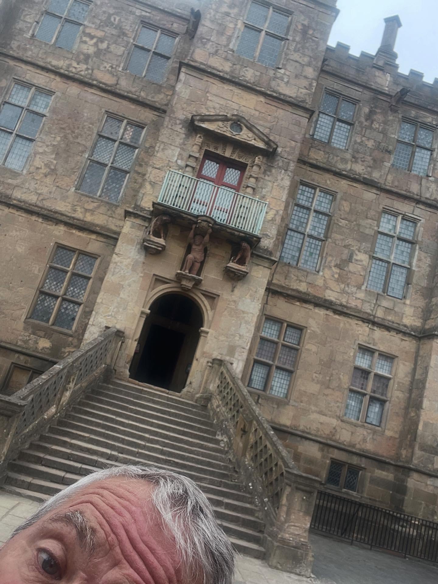 Today's office.
Bolsover Castle, or more precisely the little castle within Bolsover Castle. An absolute gem.
Hard to believe that it was built almost entirely for pleasure.
#classinacoat #bzents #toastmastergeoff