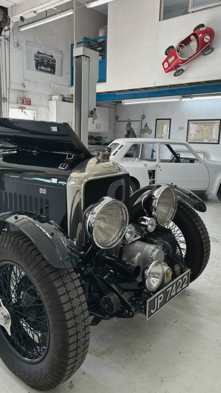 They say variety is the spice of life and we certainly have variety in our workshops at the moment
.
.
#bentley #bentleymk6special #blowerbentley #renault5turbo2 #classiccars #vintagecars #restoration #paintshop