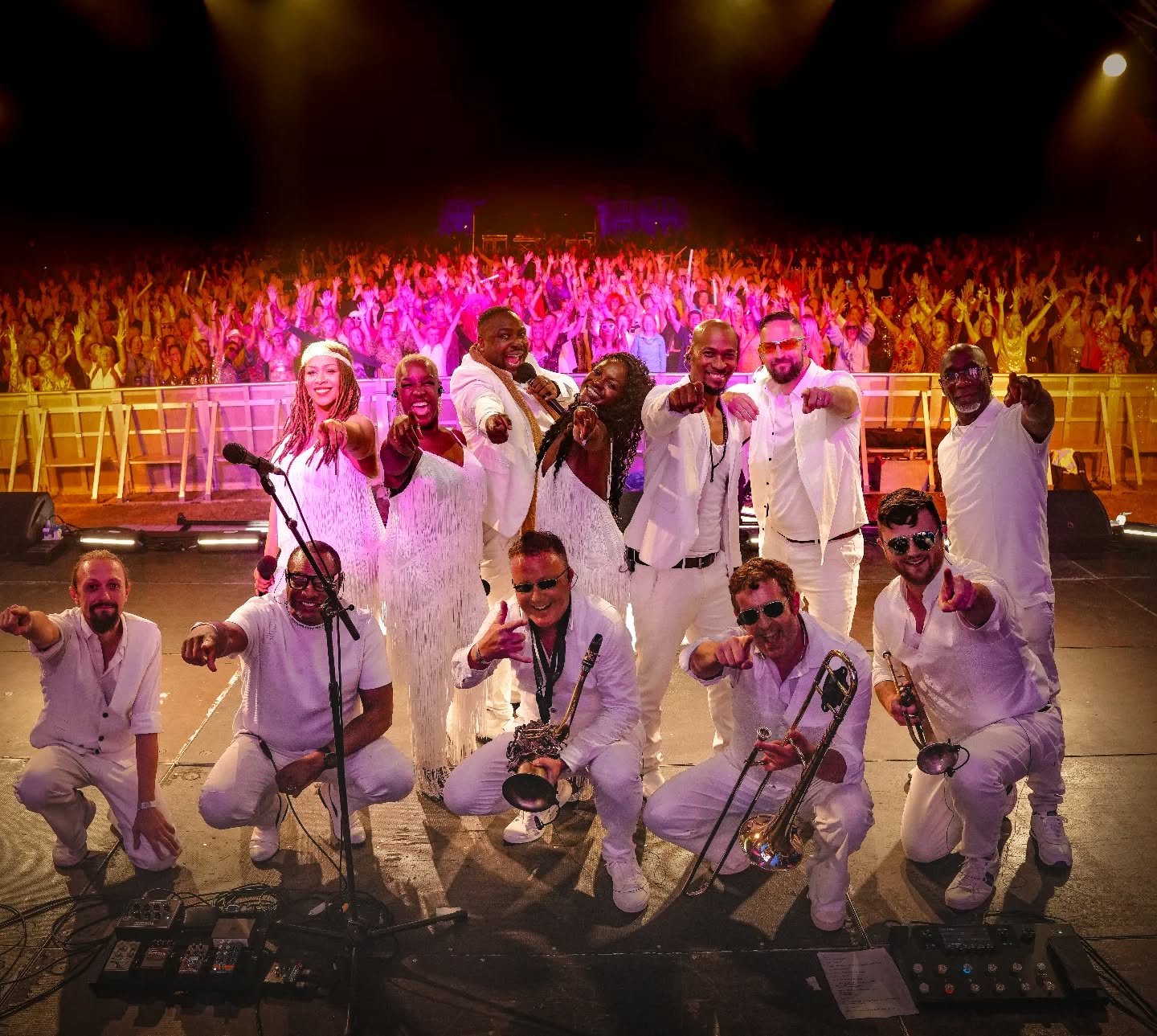 Thank you to everyone who joined us for Friday Night Fever and to the incredible @lostinmusicshow for bringing Loseley Park to life!
📷 @zacdorne