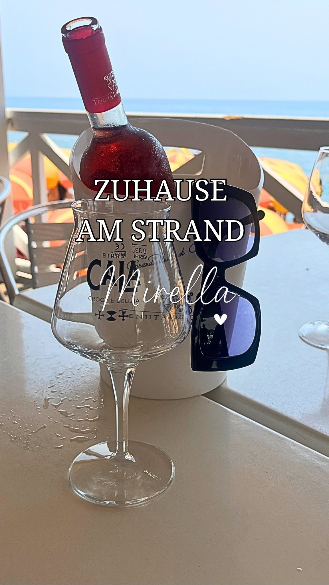 ✨ Ein Tag am Meer, direkt vor meiner Haustür.
Hier tanke ich Kraft, finde Ruhe und erinnere mich immer wieder daran, warum wir diesen Schritt gewagt haben.
Kalabrien ist nicht nur ein Ort – es ist ein Gefühl. 🌴☀️
Mein Hausstrand ist für mich Freiheit, Lebensfreude und ein kleines Stück Paradies.
Willkommen in meinem neuen Alltag am Meer. 💙
#MirellaGoesToItaly #Kalabrien #Hausstrand #LaDolceVita #Meerliebe #AuswandernNachItalien #ItalienReise #KalabrienErleben #Strandtag #MeinNeuesZuhause