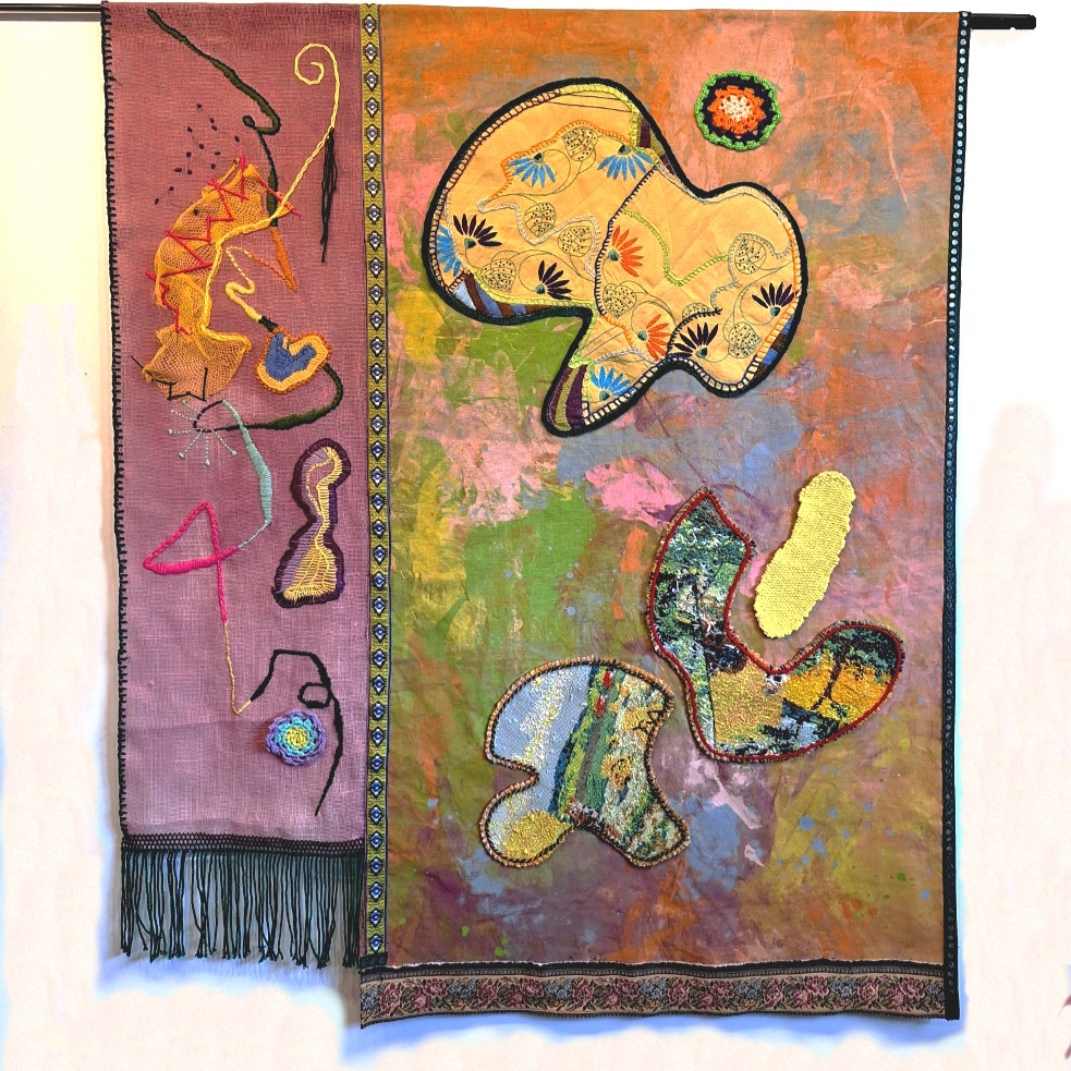 New
150x110 cm
linen canvas, weaving, embroidery, fringes, braids
#artcontemporary #artextil #textileart #peinturecontemporaine #contemporyartwork #artcontemporain #contemporyembroidery #contemporyembroideryart