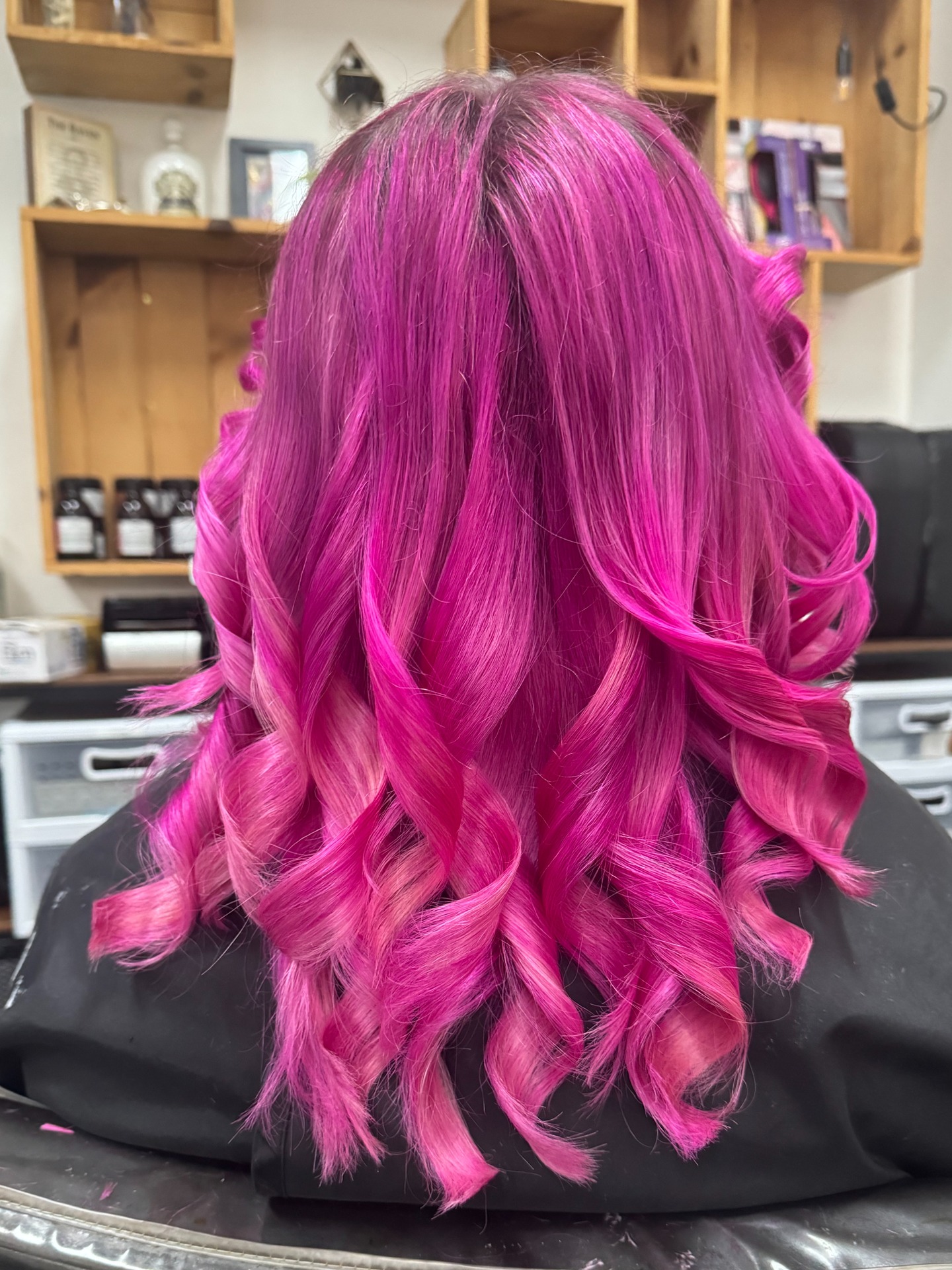 Happy Friday! This creative color from @lovelyhairbycecy has got us tickled pink
Feeling inspired? We have availabilities this weekend, give us a call or go to our website ravenandrosehair.com to make all your colorful dreams come true!