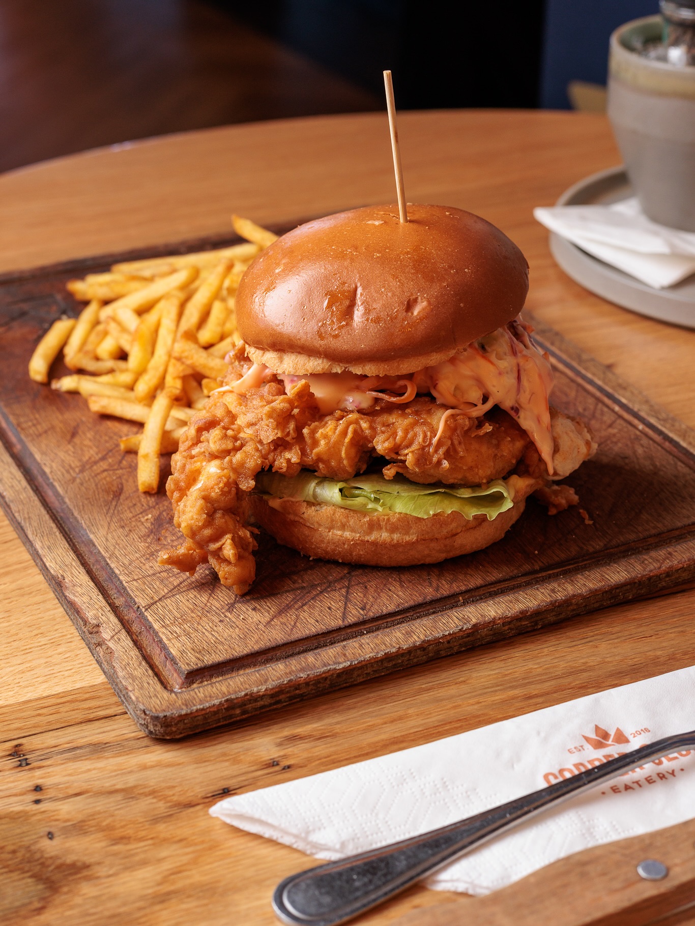 Feast your eyes on comfort food done right! TheCopperClub is all about mouthwatering burgers, cheesy pizzas, and indulgent bites that hit the spot every time. Pair it with crispy fries and a decadent milkshake and you’ve got the ultimate treat-yourself meal.
#BurgerLovers #PizzaTime #FoodieFinds #ComfortFood #MilkshakeMagic #Foodstagram