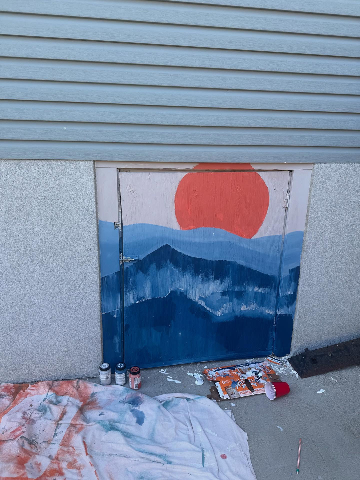 The kids went on vacation and I tried to accomplish all of the things (somewhat successfully?)
Sewed curtains for the tent trailer, treated a rocker and the picnic table, started a small mural for the spider storage area, a flew to Dallas for a Volunteer Leadership Conference (obviously had to go to the nature and science museum).
Thank goodness the kids are permanently on vacation š