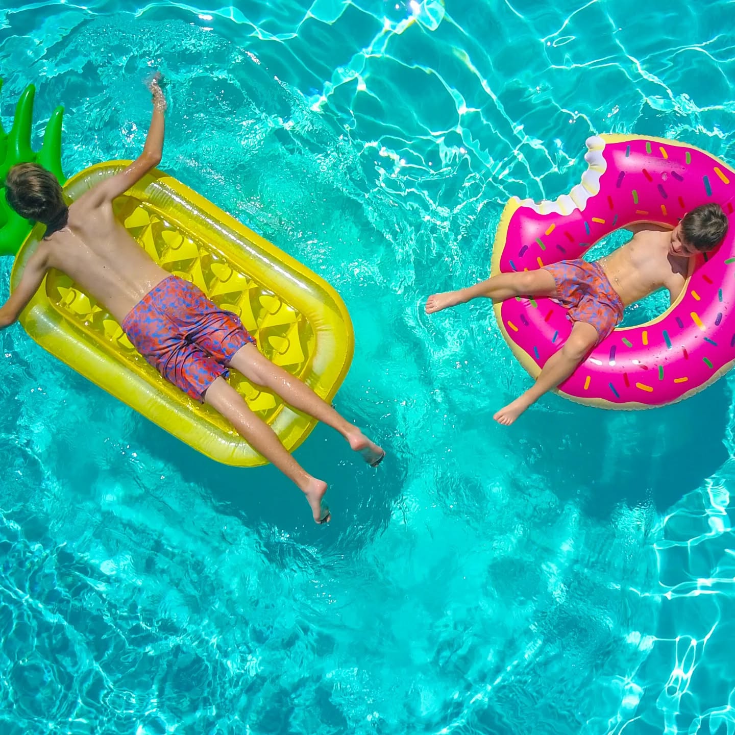 🌞🏖 BUON FERRAGOSTO… A MOLLO! 🏖🌞
Oggi ci trovi aperti fino alle 19:30, pronti a farti dimenticare il caldo in bella compagnia 🔥
#piscinegreenclub #estategreenclub #GreenClub #Ferragosto #Piscina #ApertoFerragosto #Relax #Estate2025 #TuffiFelici #piscinaamodena #piscinaestiva #EstateInCittà #estateinpiscina