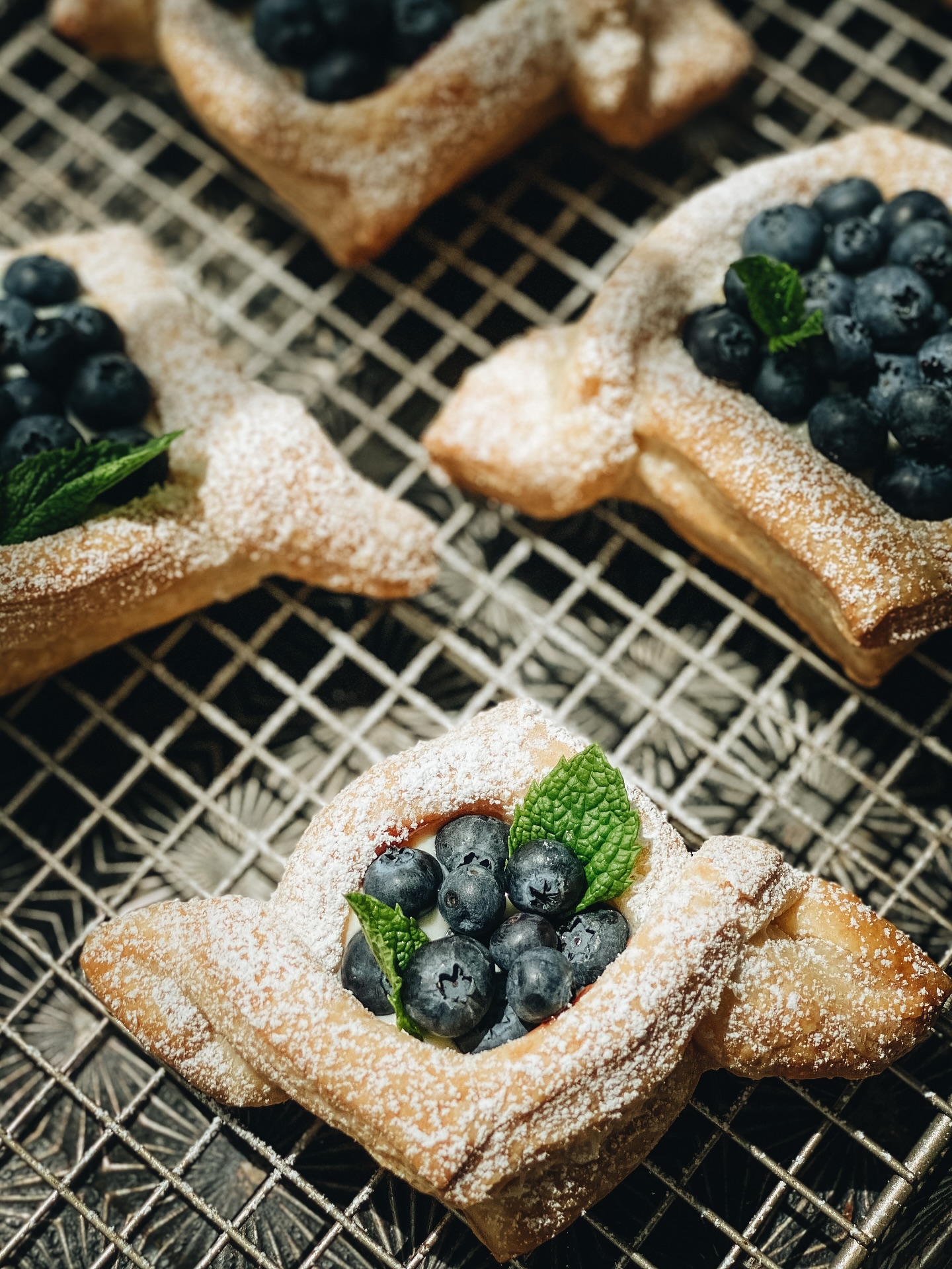 Baking with Luc 🫐 Last week Luc sent me a reel of something he wanted to learn to make over the weekend. I am happy to snap up every opportunity I get to spend time with him (it also helps when he wants to learn something that’s in my wheelhouse). He started his senior year in High School and I’ve got one year until my first baby leaves home 🥹 (music choice from Luc’s first favorite film).