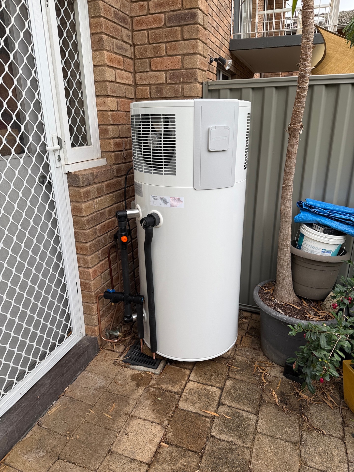 🌡️ Now Installing Premium Heat Pumps
We’re excited to announce that we now supply and install premium heat pumps for both builders and homeowners. It’s just one more way we’re delivering smarter, more sustainable solutions to our clients.🌱
Why combine insulation and heat pumps with us?
✅ Seamless, energy-smart solutions
✅ Fewer contractors to manage on-site
✅ Year-round comfort and lower running costs
✅ A more sustainable home, built to perform
Whether you’re a builder looking for a streamlined solution or a homeowner upgrading your heating and cooling – we’ve got you covered.
Get in touch to find out how we can help you build smarter and live better.
📞 (02) 7233 1266
📧 info@sydneyinsulation.com.au
#EnergyEfficiencyGroup #InsulationSydney #InsulationSupply #BuildersChoice #KnaufEarthwool #Insulation #InsulationInstallation #CeilingInsulation #Knauf #KnaufInsulation #CavityWallInsulation #CavityWall #Supafil #EnergyEfficiency #HomeInsulation #SydneyInsulation #HeatPump