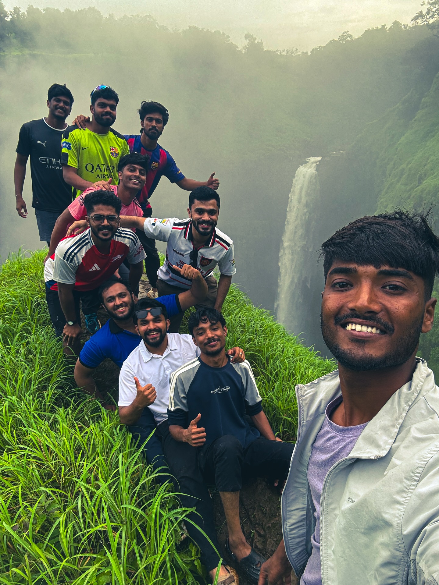 3 Days | Beautiful Waterfalls 🌊 | Unlimited Memories 🌿
Big thanks to this amazing group from Kerala for joining our Maharashtra Waterfall Trek 🙌
Your energy made this journey unforgettable! 💚
#TravelGaadi #WaterfallTrek #MaharashtraDiaries